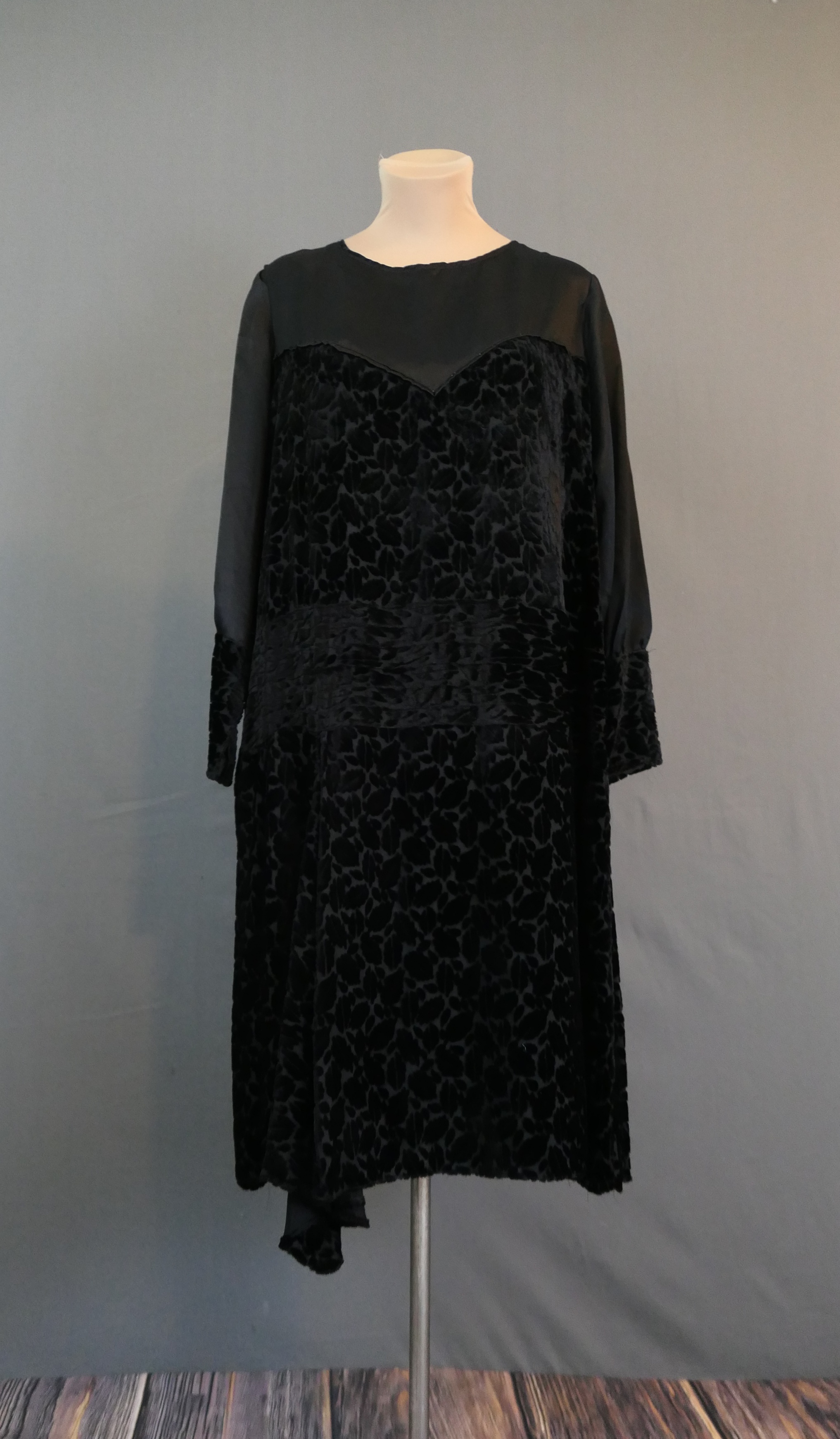 Vintage 1920s Cut Velvet Floral Dress with Matte Satin, 40 inch bust