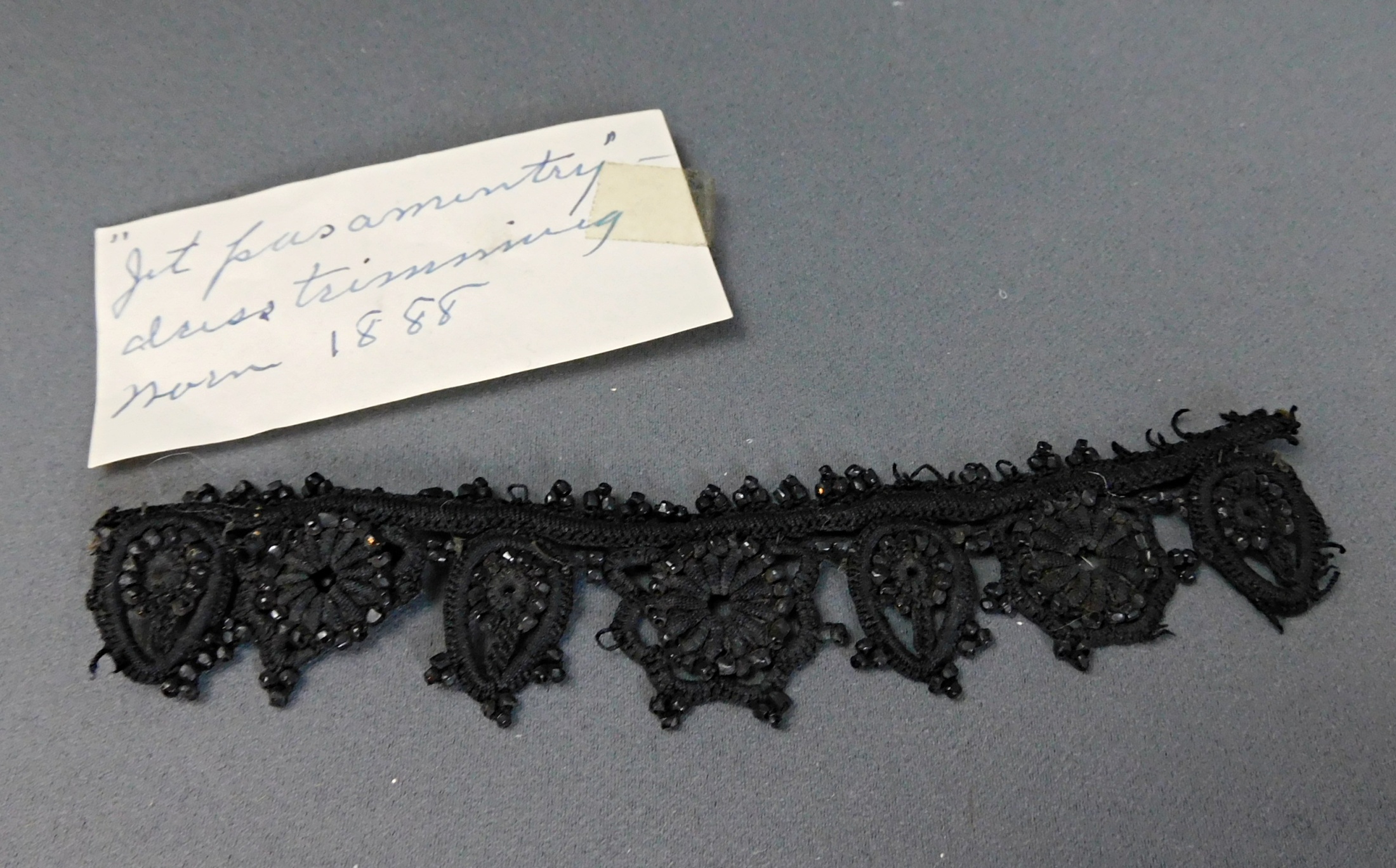 Antique Yardage Black Applique Trim – Vintage Passementerie