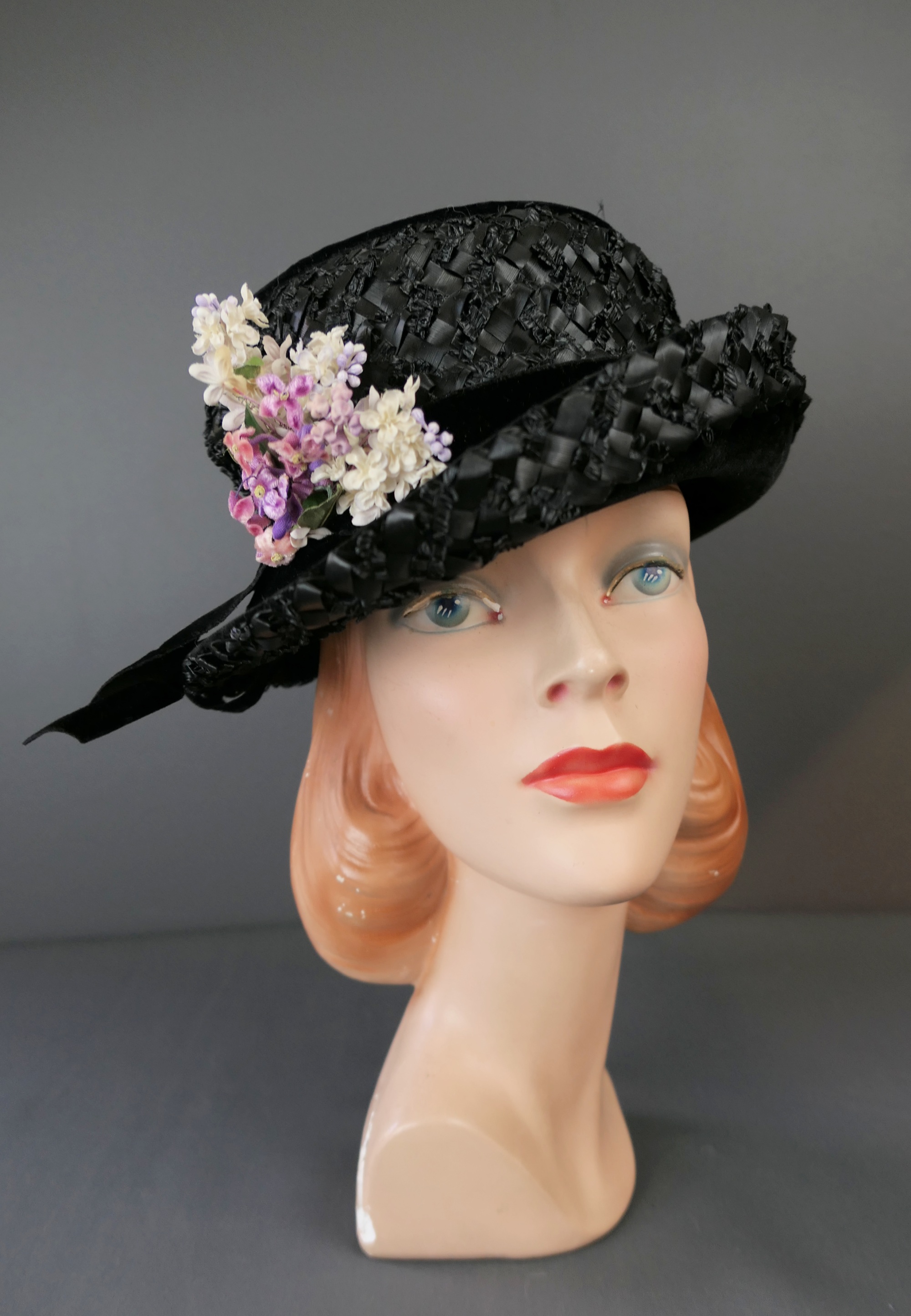 Vintage Black Straw Hat with Tiny Flowers, Velvet Curled Brim 1960s, 21 inch head