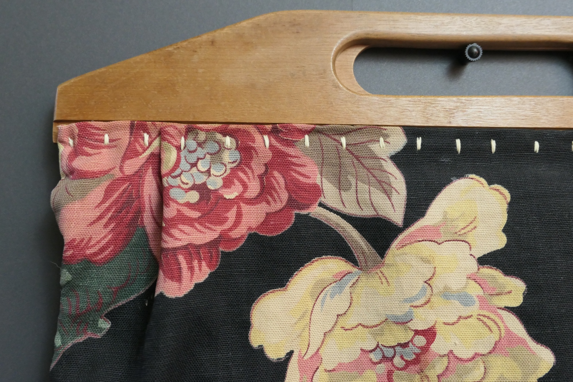 Vintage 1930s 1940s Fabric & Wood Sewing Bag Purse, Black