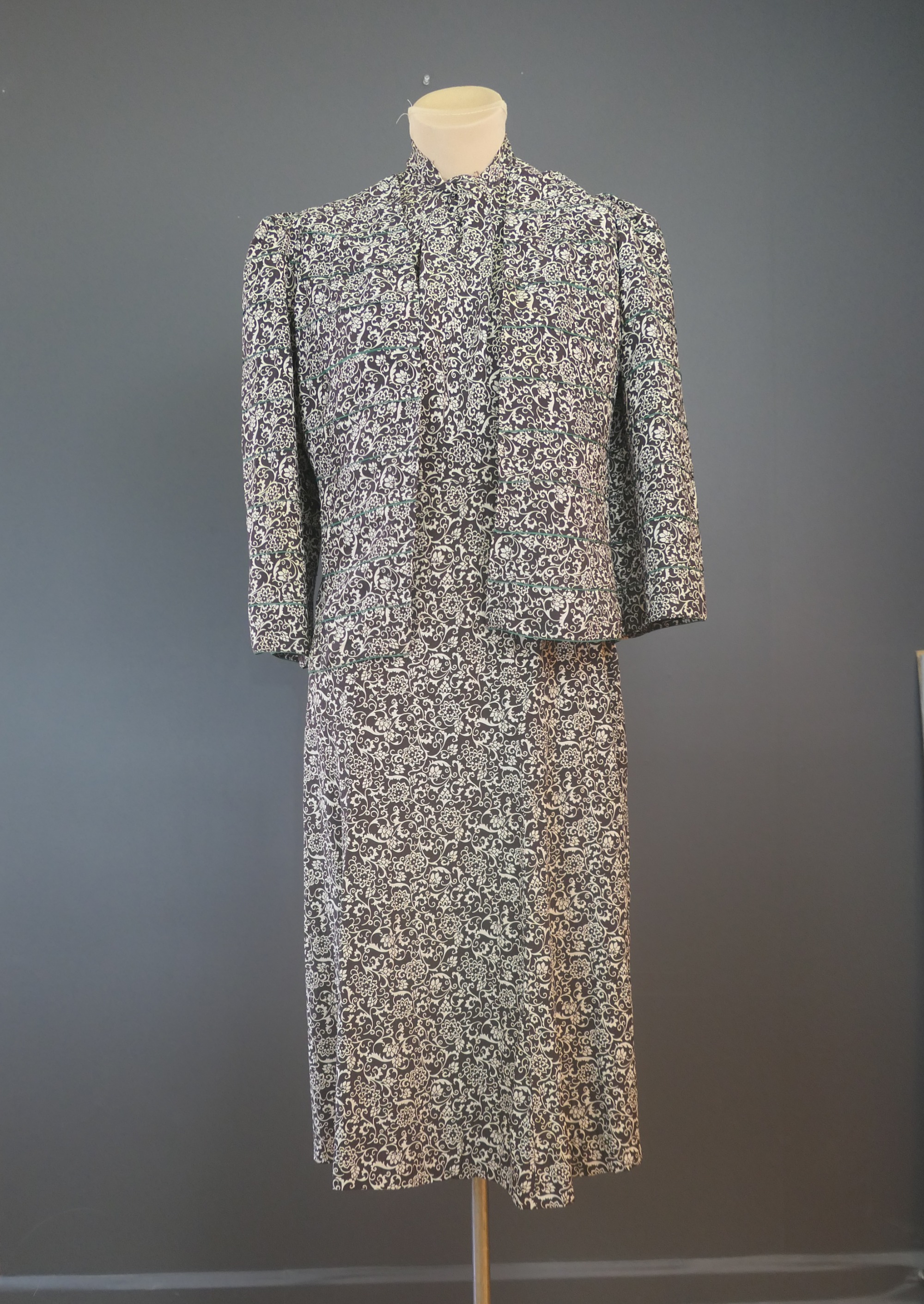 Vintage 1940s Brown Floral Dress & Jacket, late 1930s Rayon with Green Trim, 37 bust