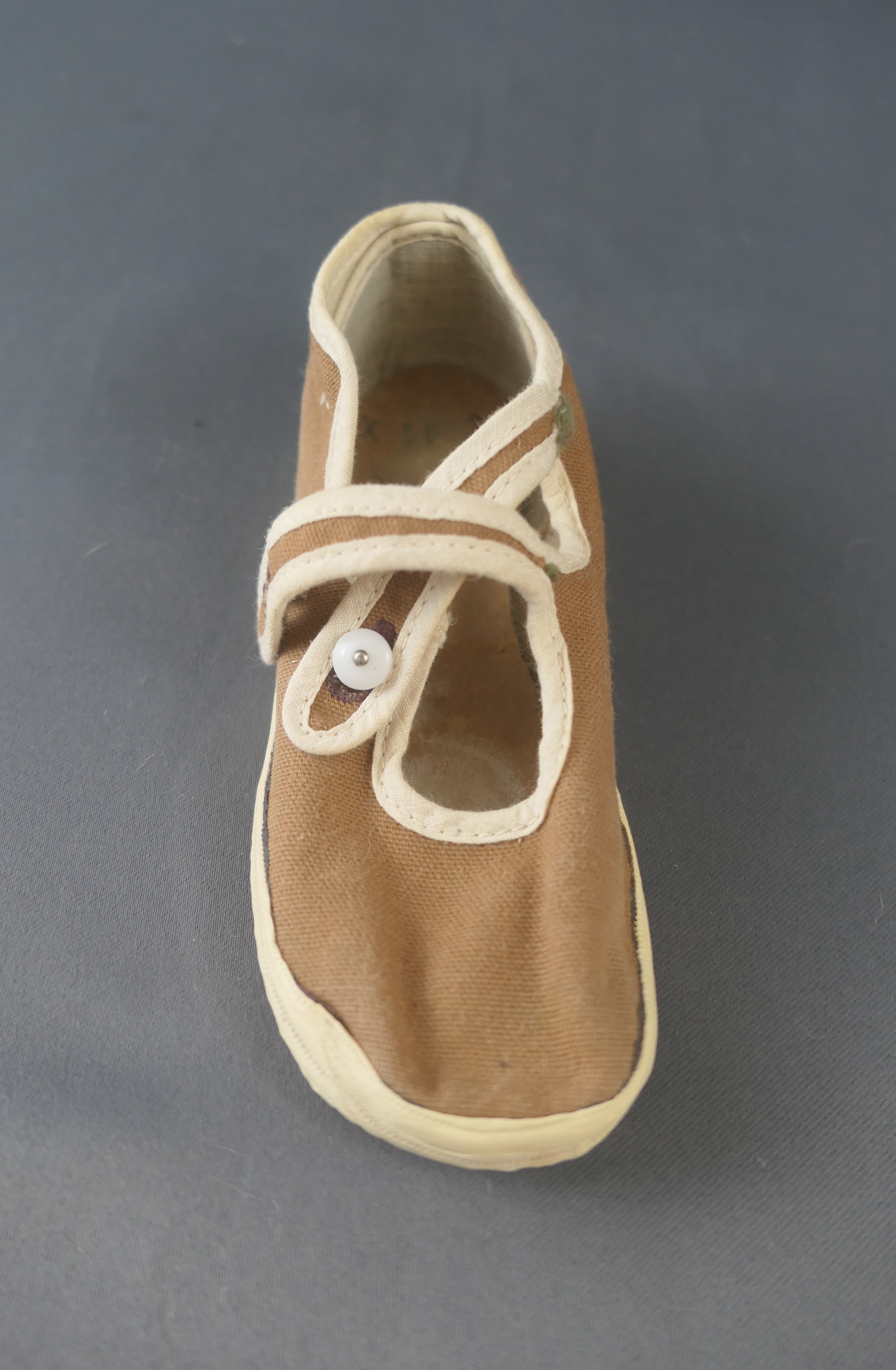 1920s Vintage Keds Child's Shoes Sneakers, Athletic, Beach, SINGLE Shoe, Canvas & Rubber, Button Strap