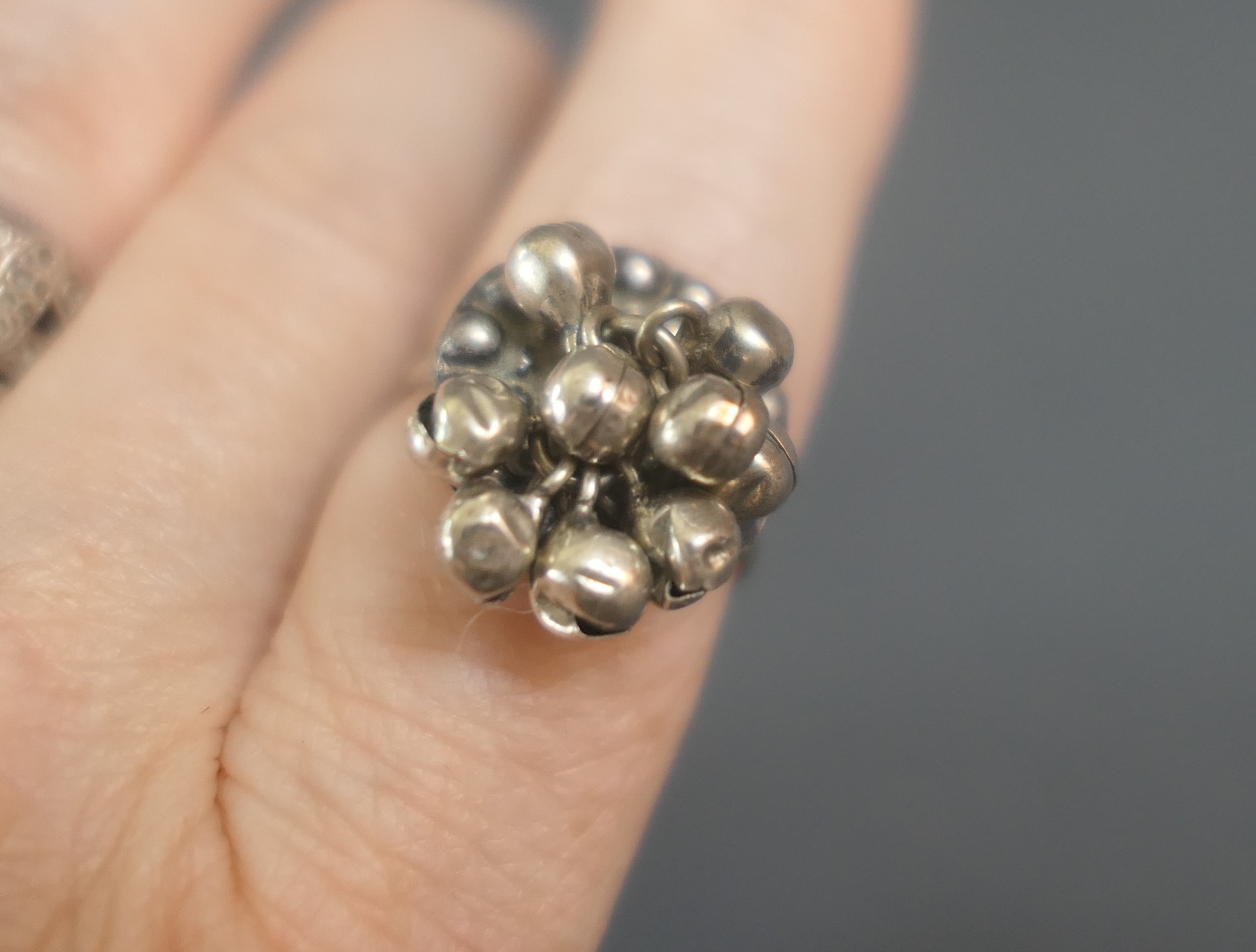 Vintage Sterling Silver Ring with Dangling Bells Balls size