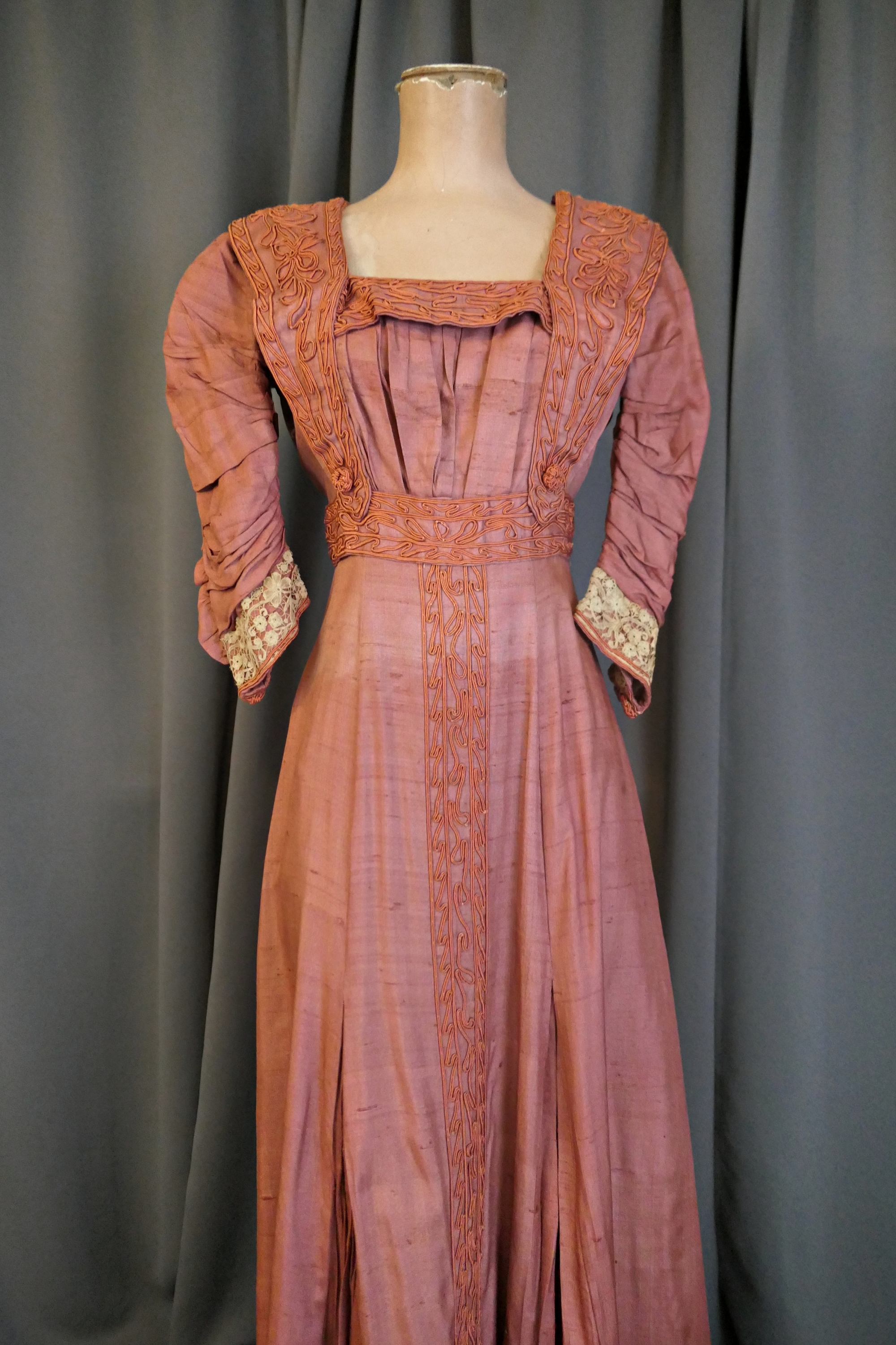 Antique 1900s Edwardian Mauve Silk Dress, with Shirred Sleeves and Cord  Trim, XS 30 inch bust