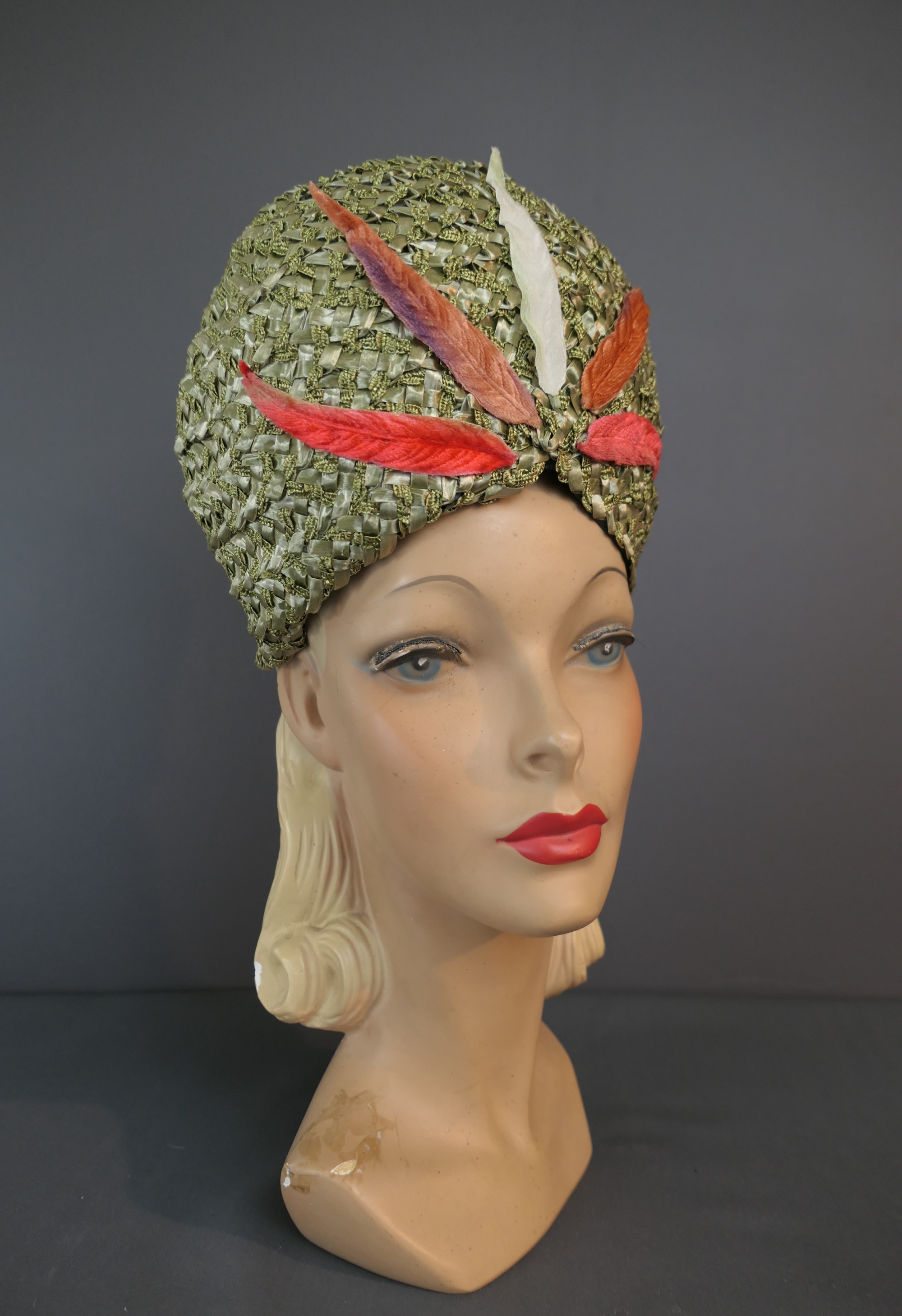 Vintage Tall Green Straw Turban Style Hat 1960s, handmade by Hazel, Tall Unusual, 21 inch head