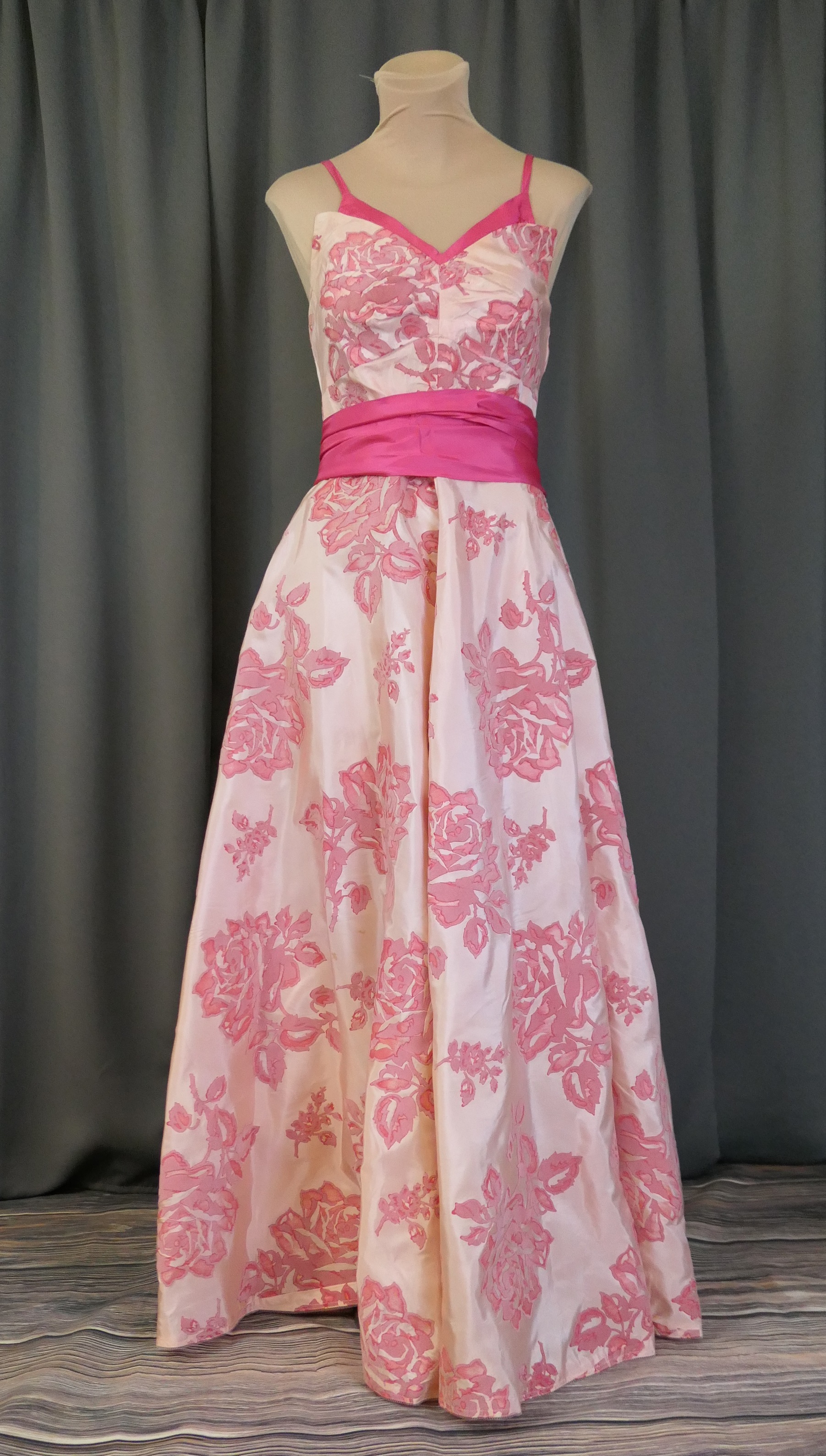 Vintage 1950s Pink Floral Gown Flocked Silk Taffeta, 34 bust