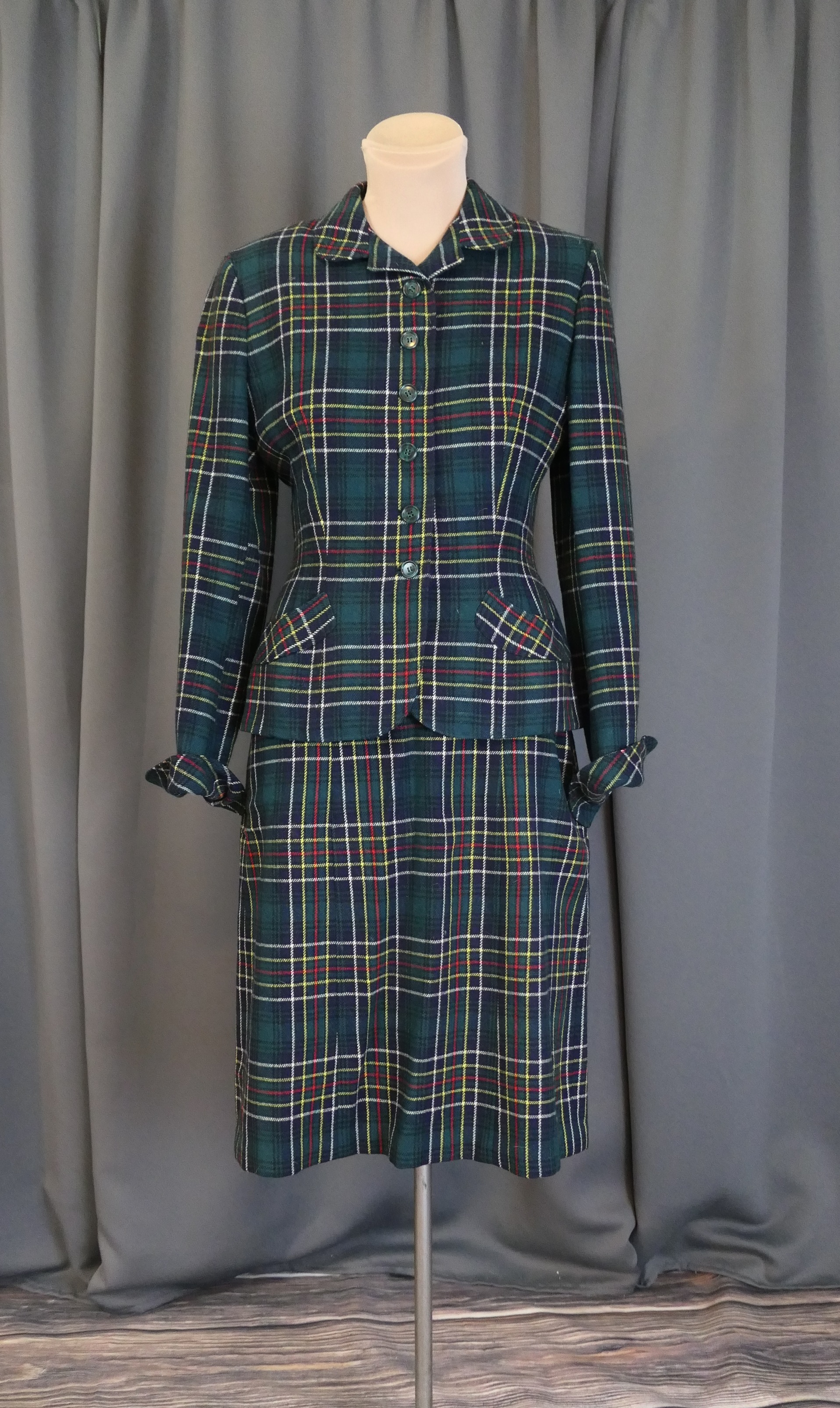 Vintage 1940s Green Plaid Suit: Tailored Wool Jacket & Skirt, 35 bust, 28 waist