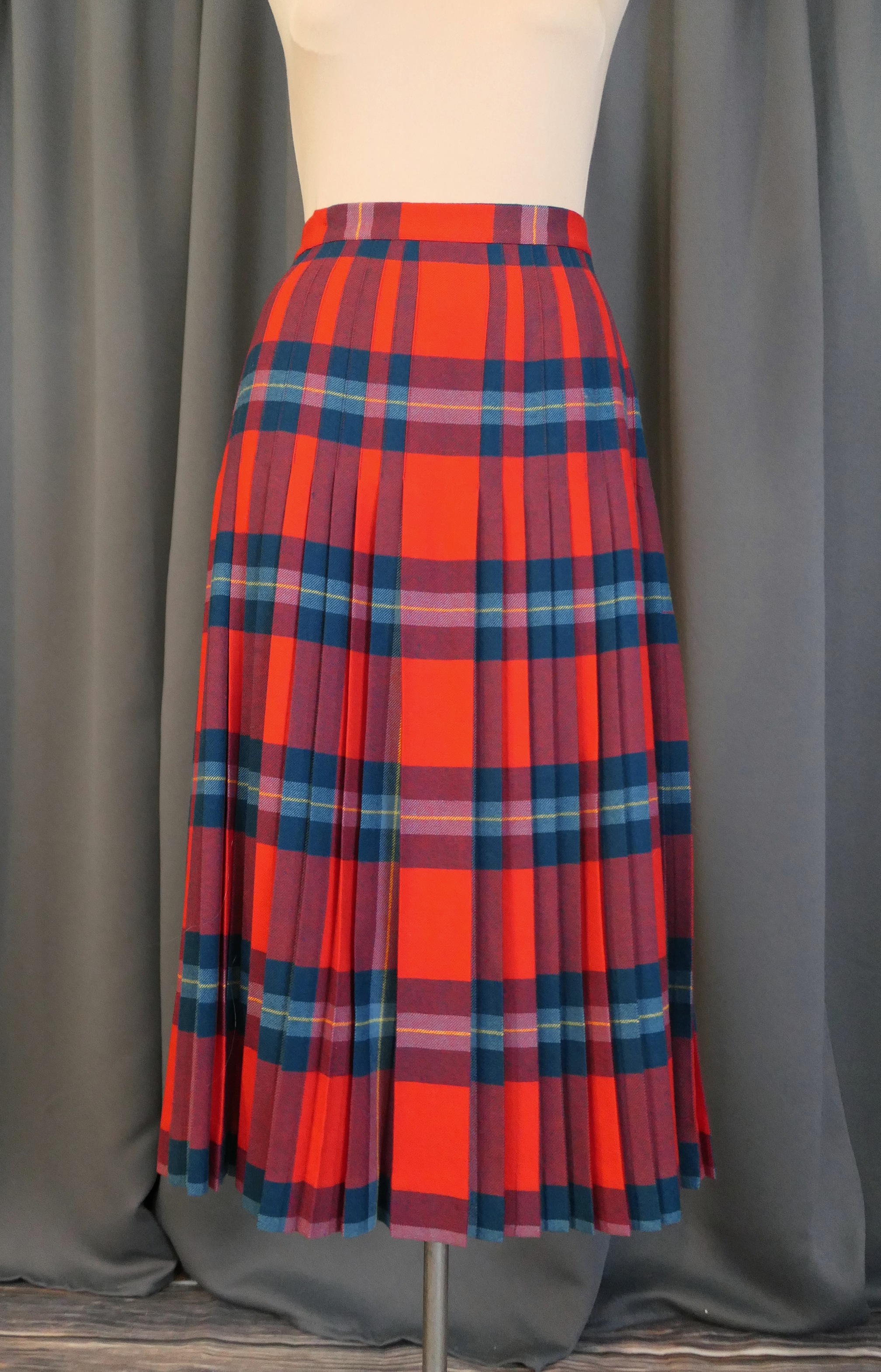 Vintage Red & Blue Wool Plaid Pleated Skirt, Tartan Highland House, McLaine of Lochbuie, 27 inch waist