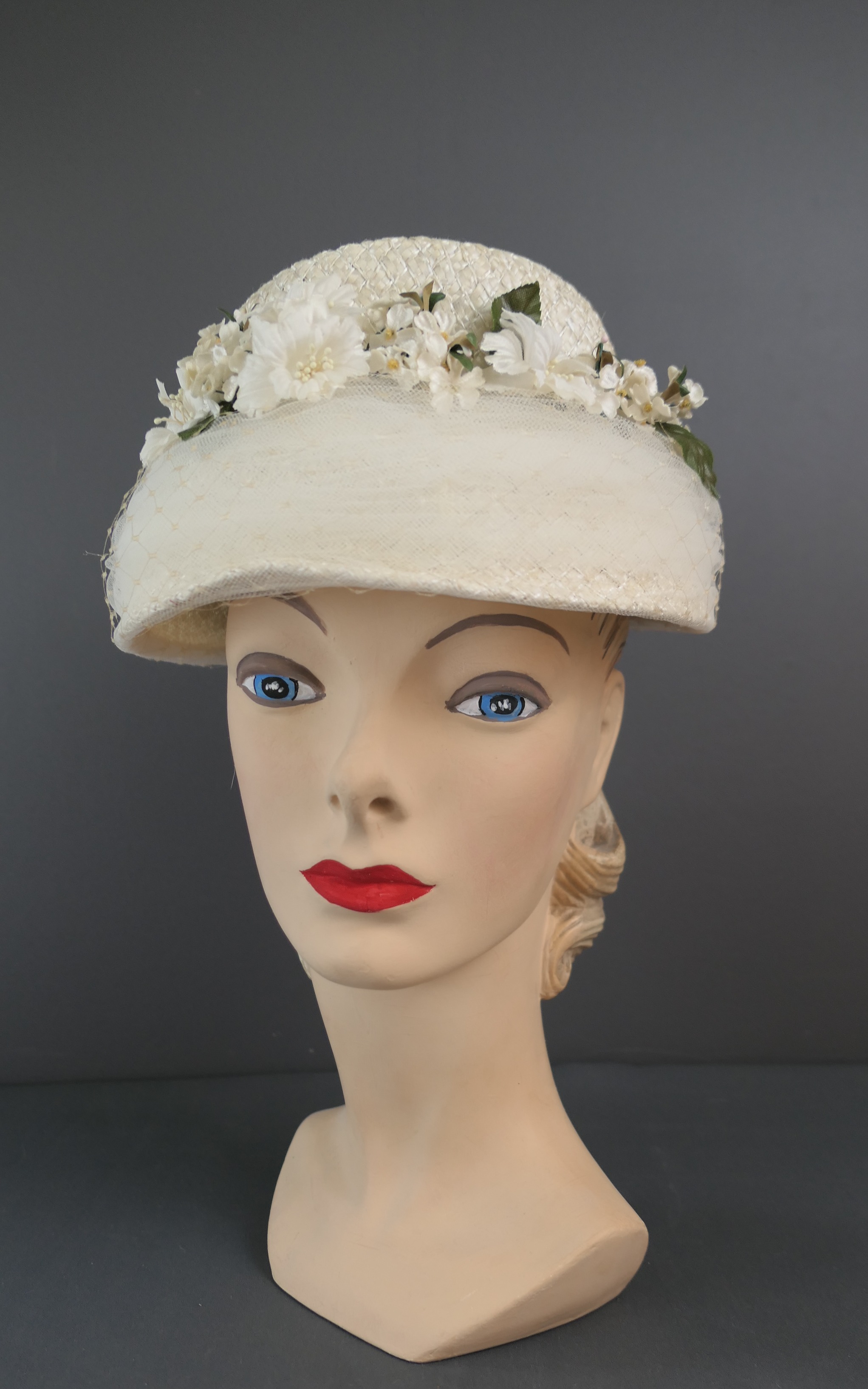 Vintage White Straw Floral Hat with Netting, 1950s Summer Flowers, 21 inch head
