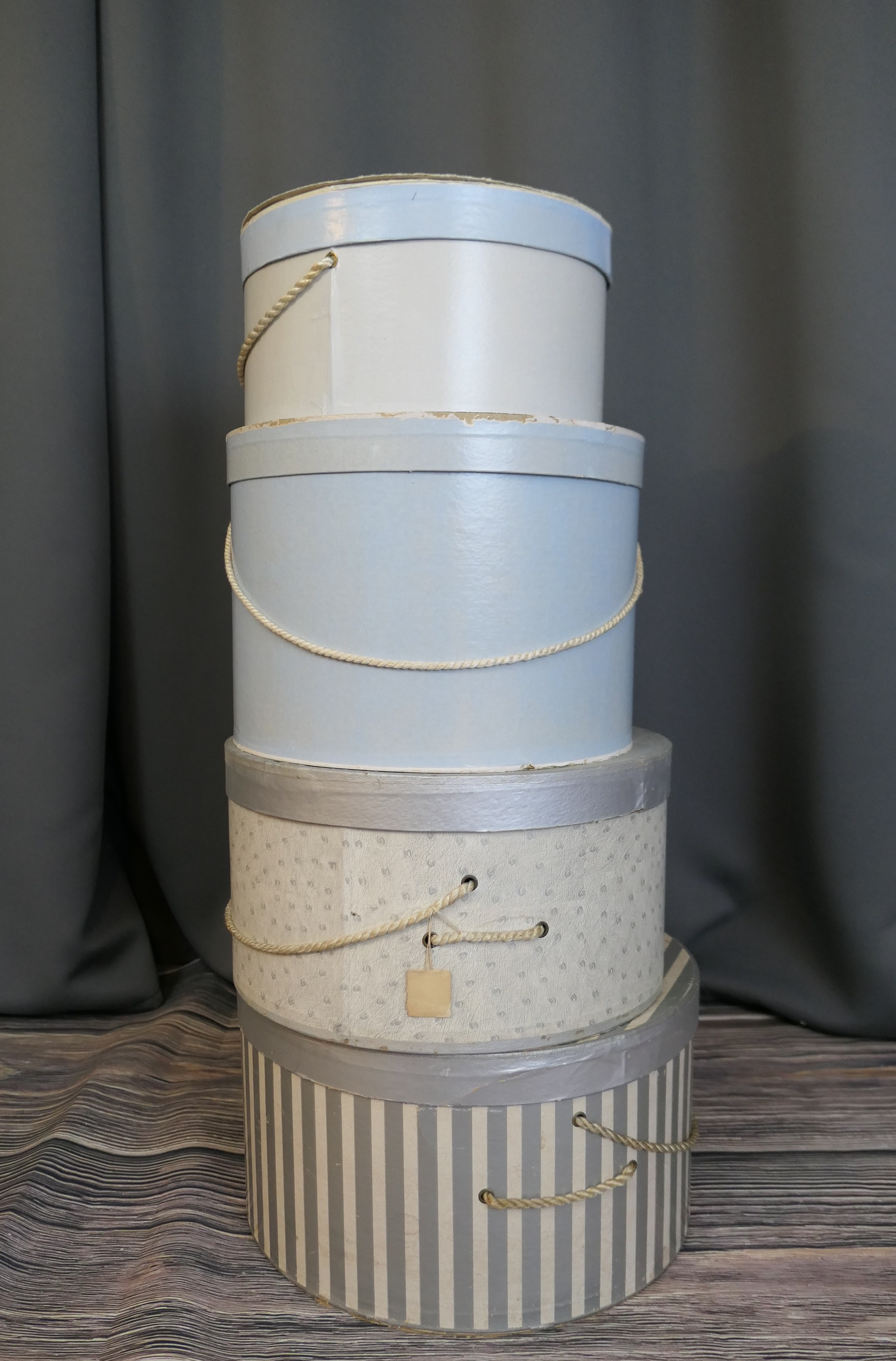 Lot of 4 Vintage Hat Boxes, Silver & Light Blue, with issues, 1950s, 10 to 13 inches wide