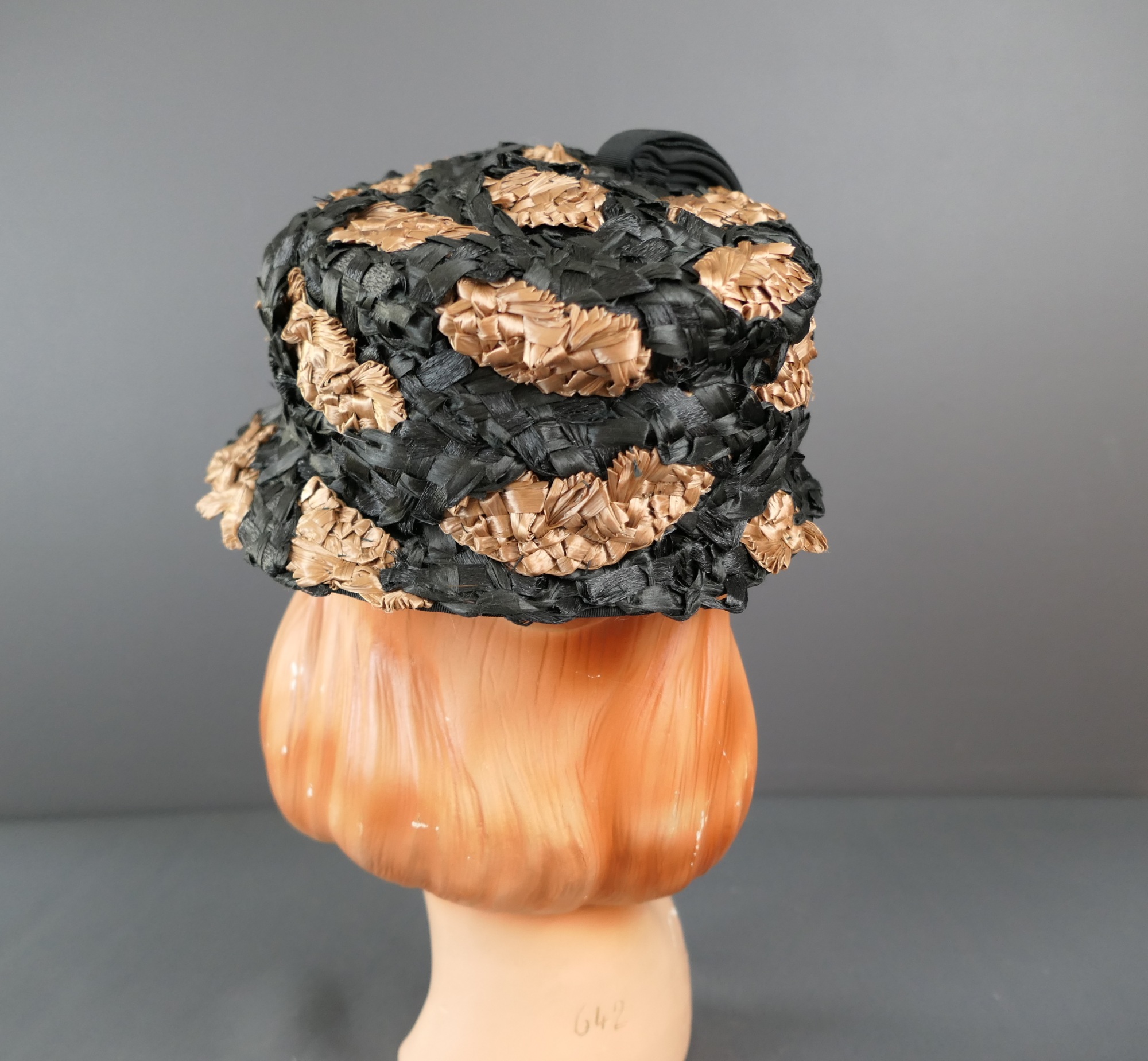 Ladies Black Raffia Hat with Velvet Ribbon Band Size 22 Vintage Vintage Elegant Straw Hat Black Ribbon Cottage Core Size S M  main image 2