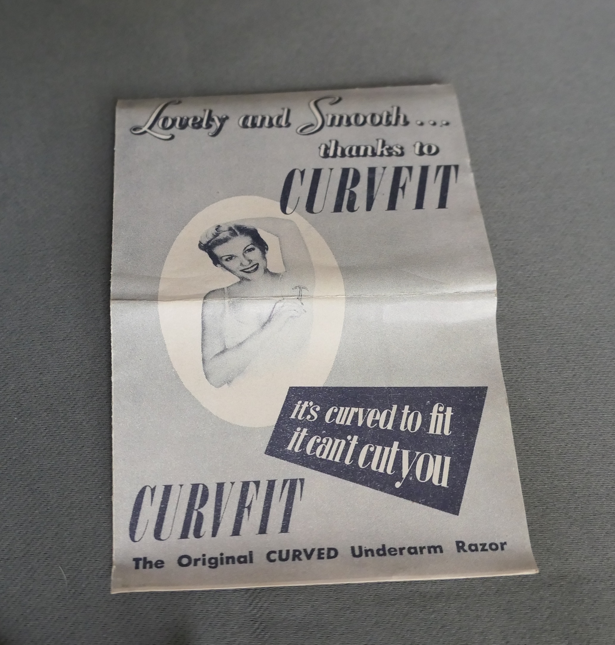 Vintage Curvfit Woman's Gold Razor in Box with Blades, Paper Insert ...
