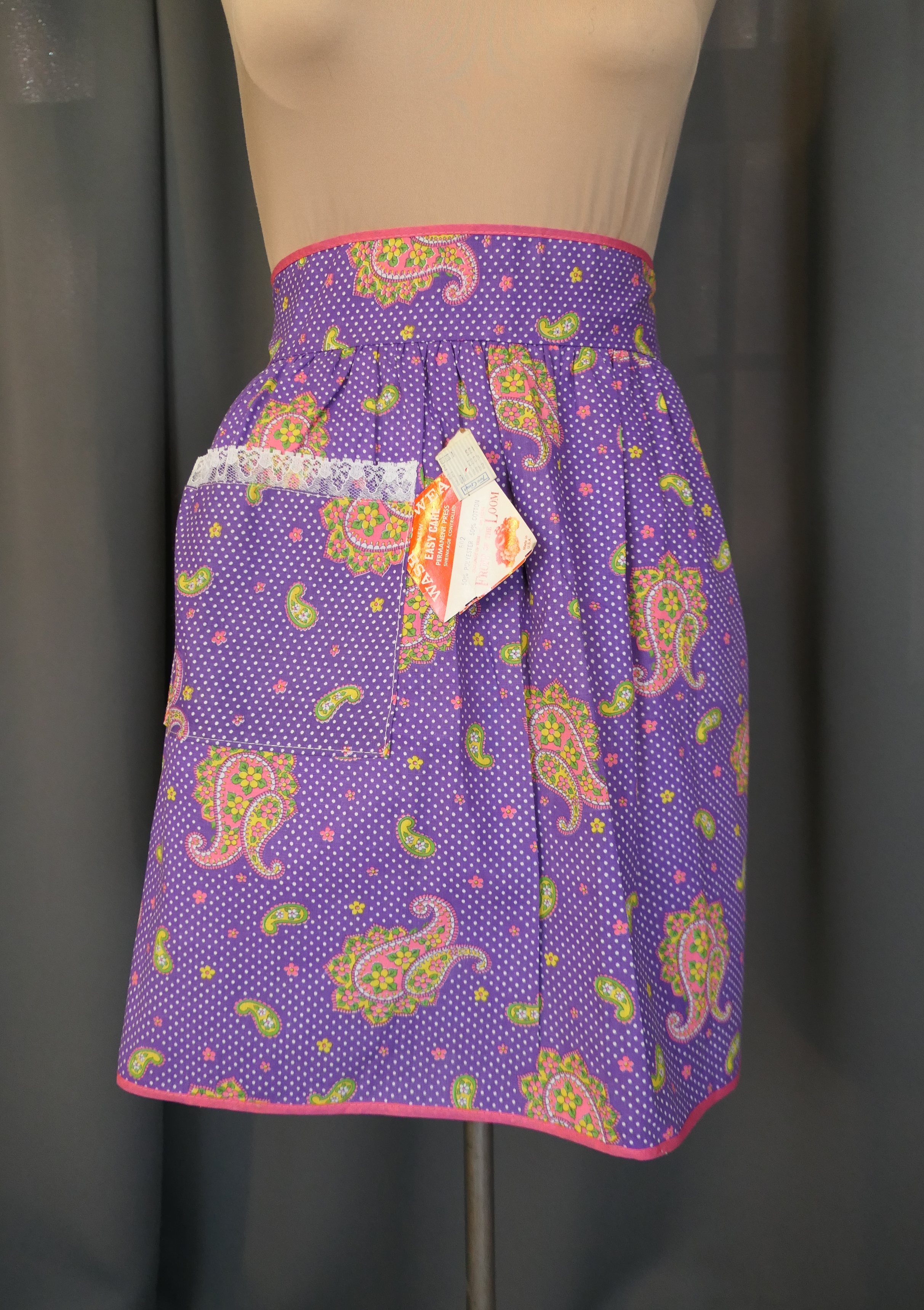 Vintage Unused Paisley Apron, 1960s Fruit of the Loom, Purple and Pink