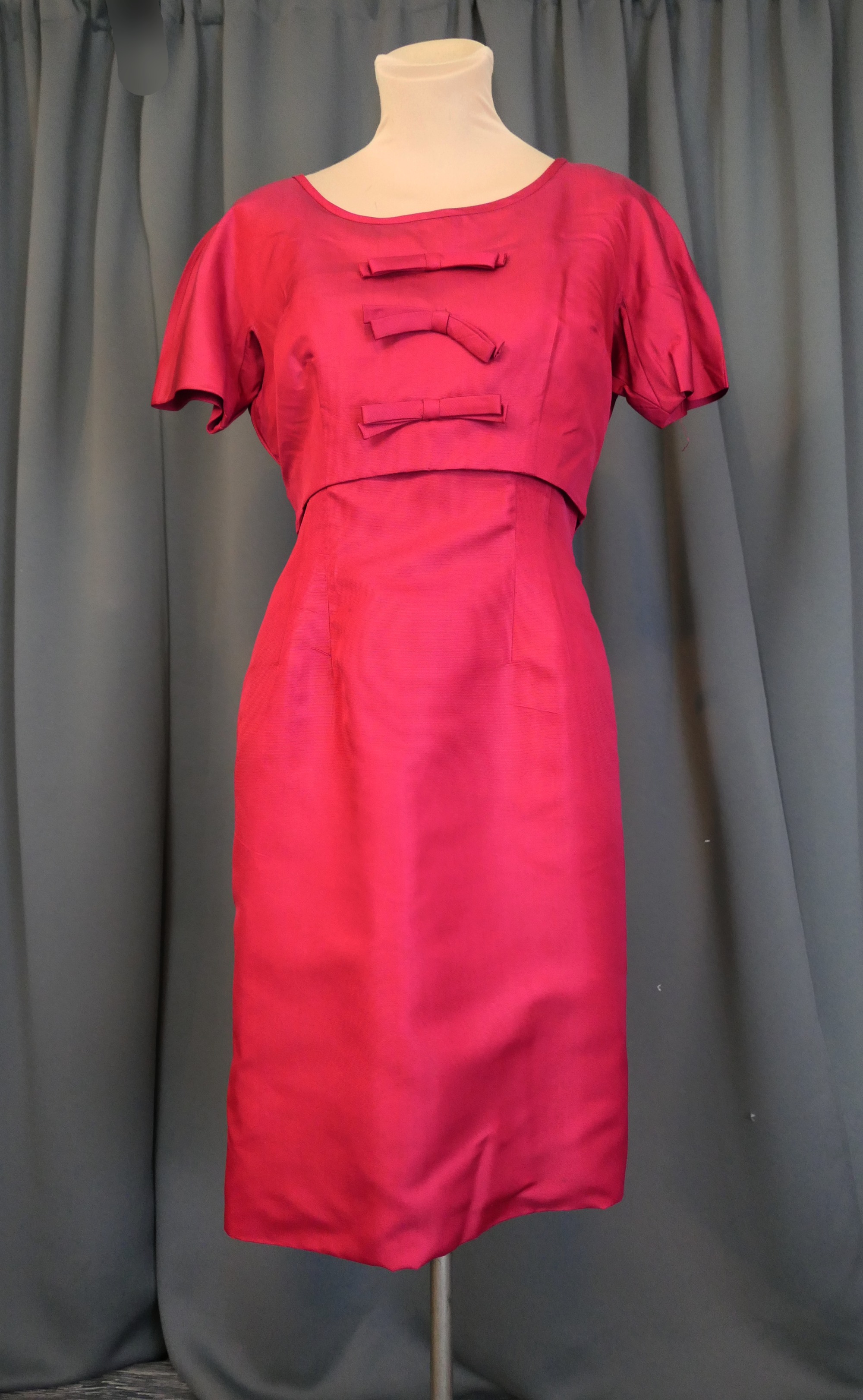 slim fit dress slacks Marilyn Red Midi Dress