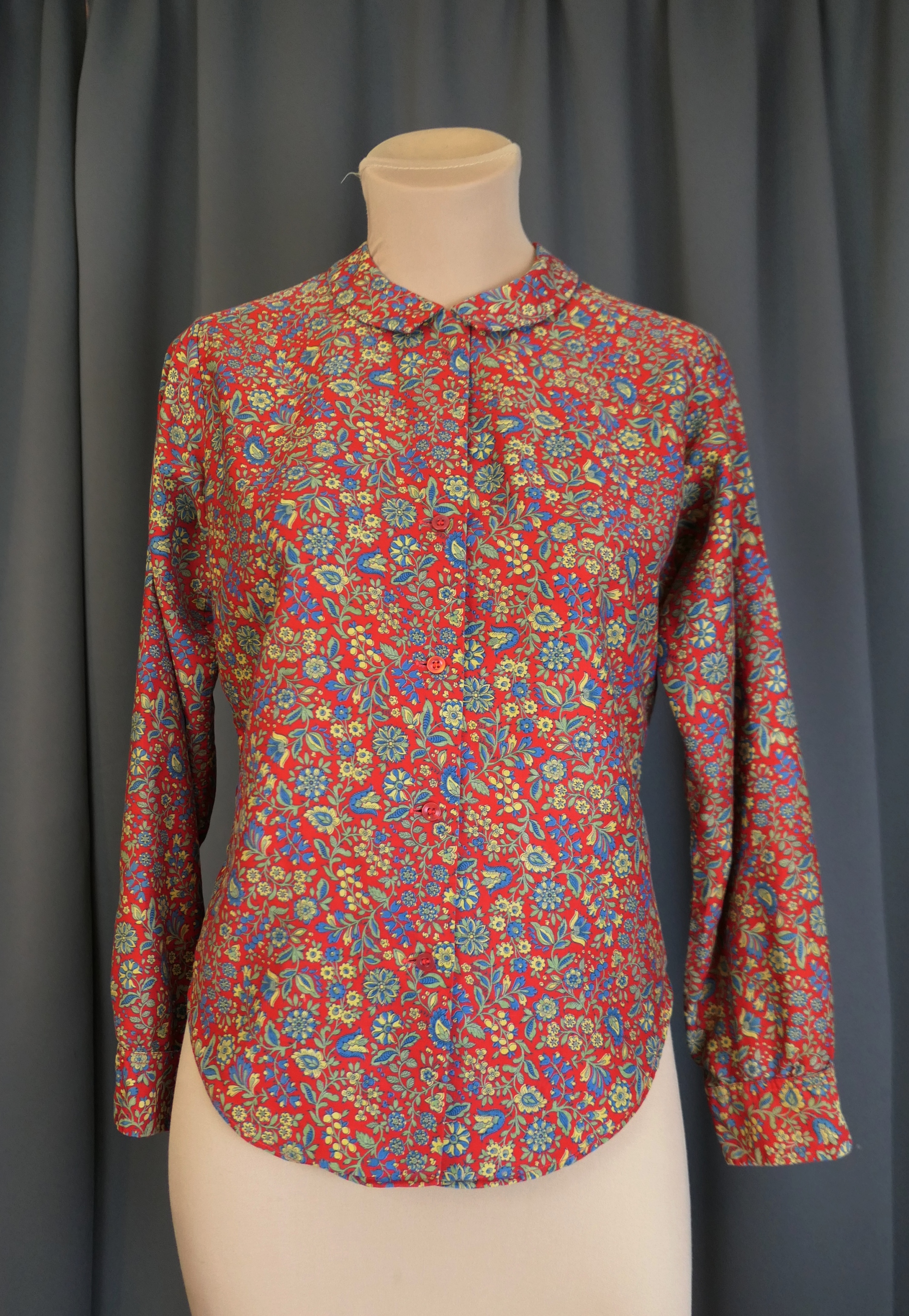 Vintage Red Floral Cotton Blouse, 36 bust 1960s Long Sleeves, Lady Manhattan