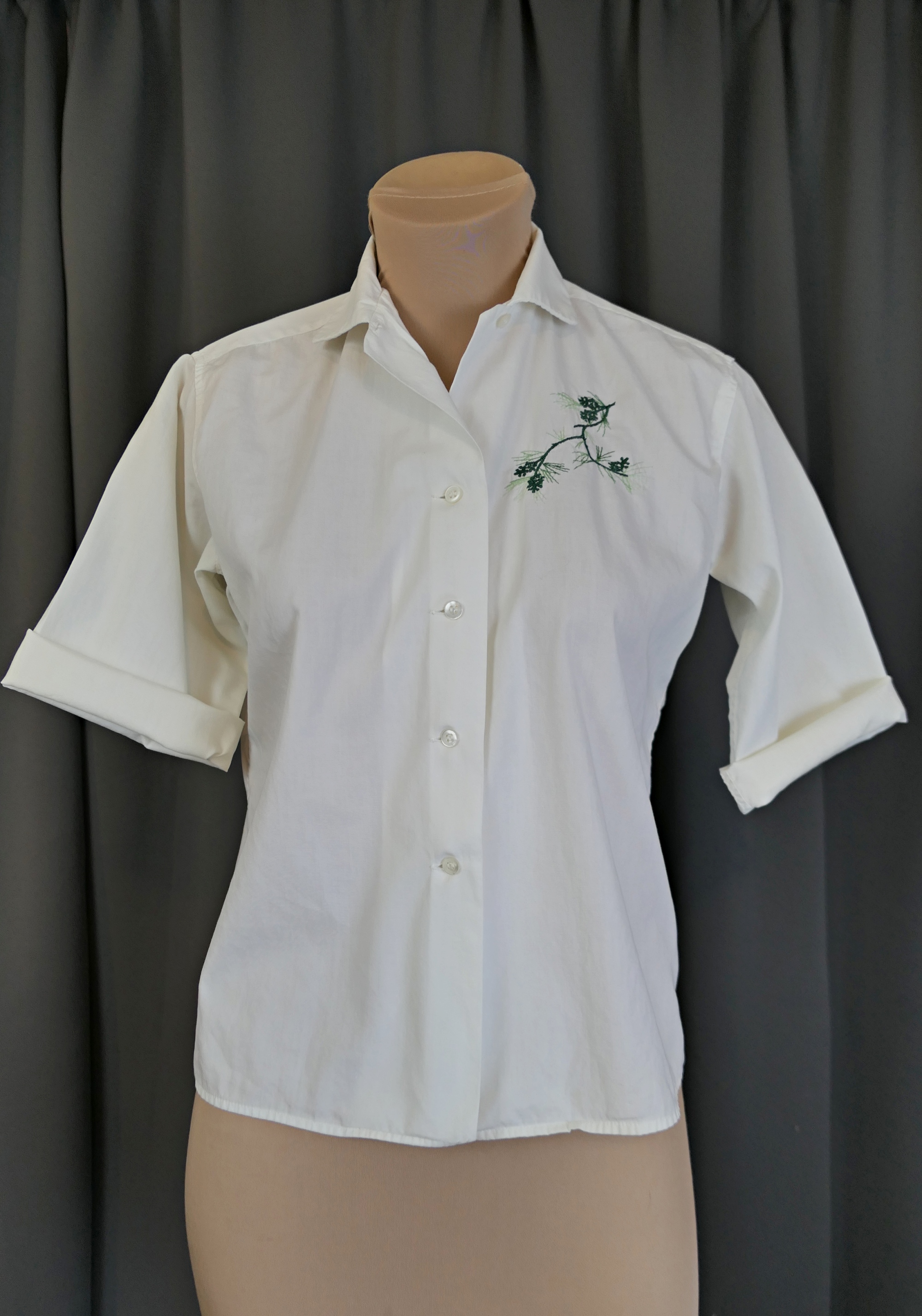 Vintage White Cotton Blouse with Embroidered Pine Needles, 1960s, 36 bust, Shapely Classic
