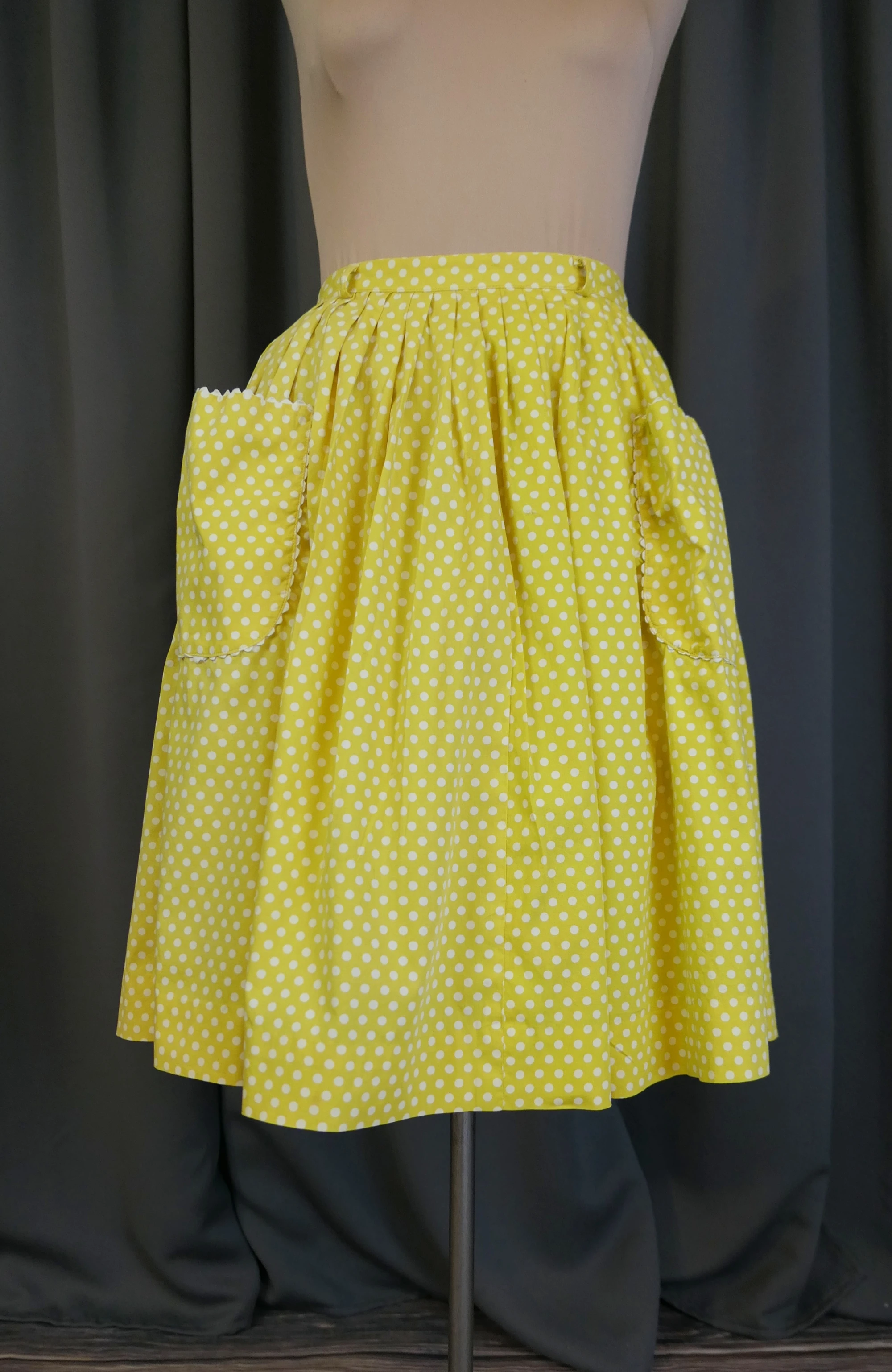 Vintage Yellow Polka Dot Full Skirt, 1960s Cotton, 25-1/2 inch waist, Bobbie Brooks