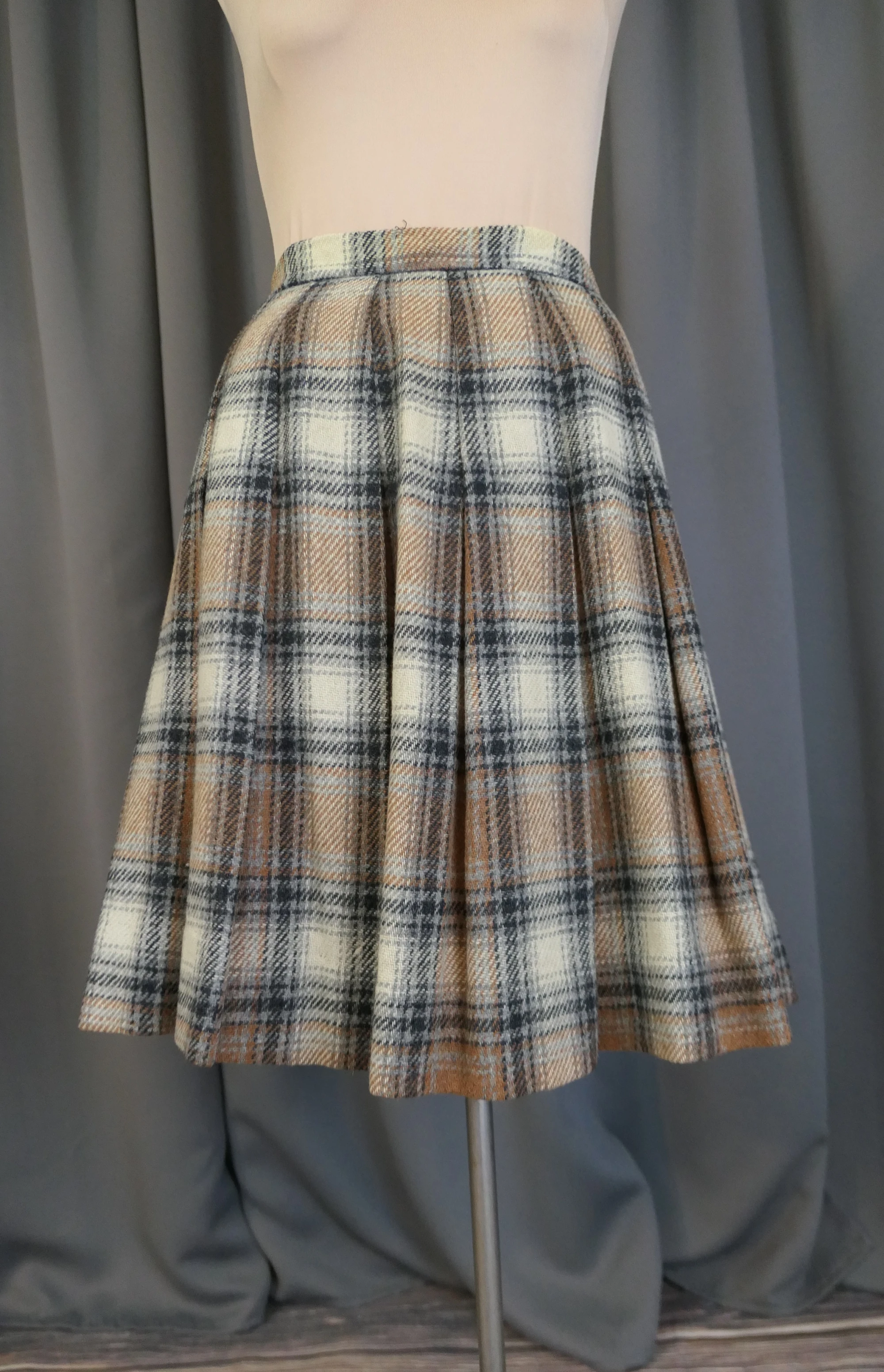 Vintage Brown Black and Grey Plaid Pleated Skirt, 1960s Wool, 26 waist