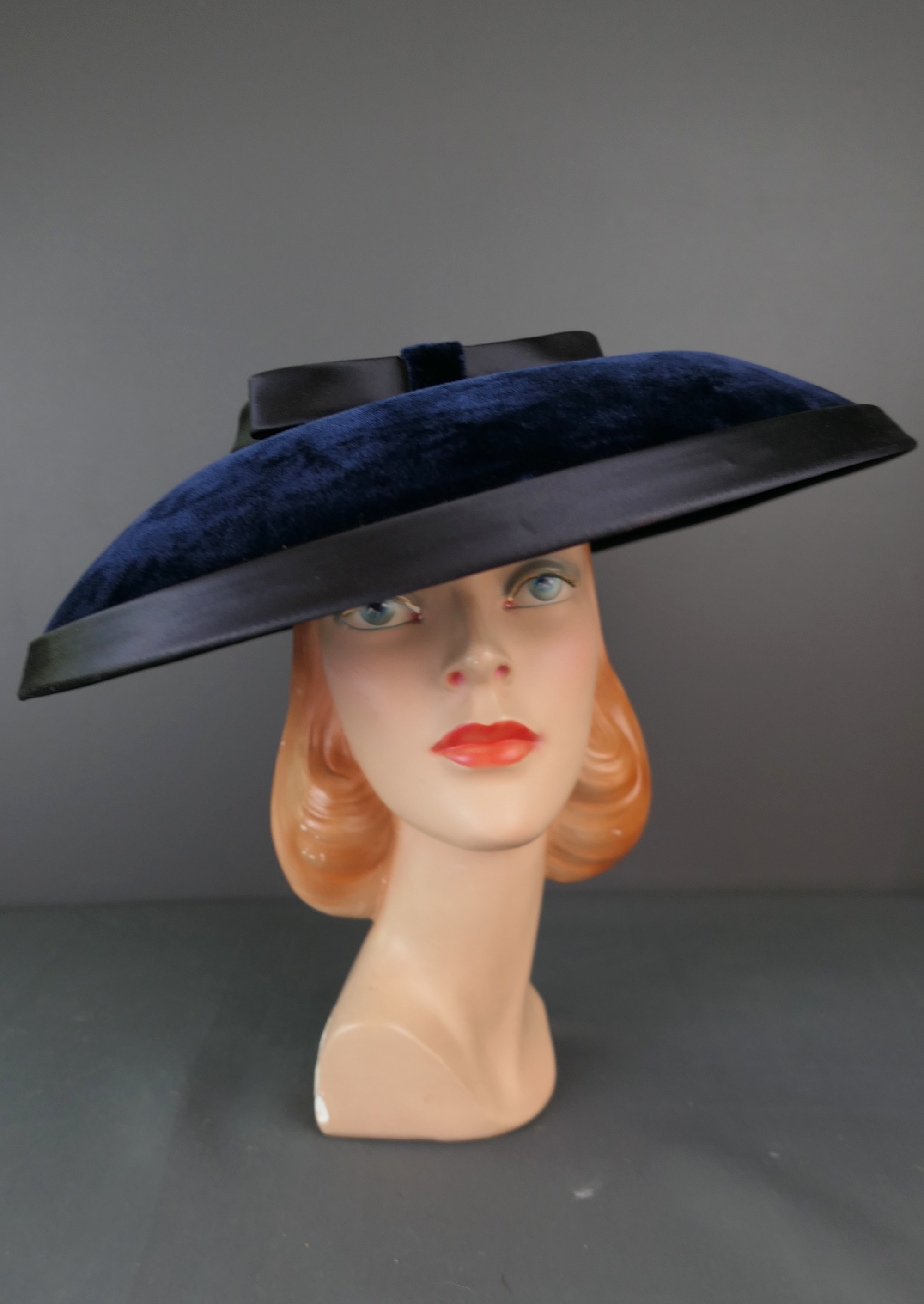 Vintage Midnight Blue Velvet Saucer Hat, 1950s Evening, 16 inches wide, fits any size