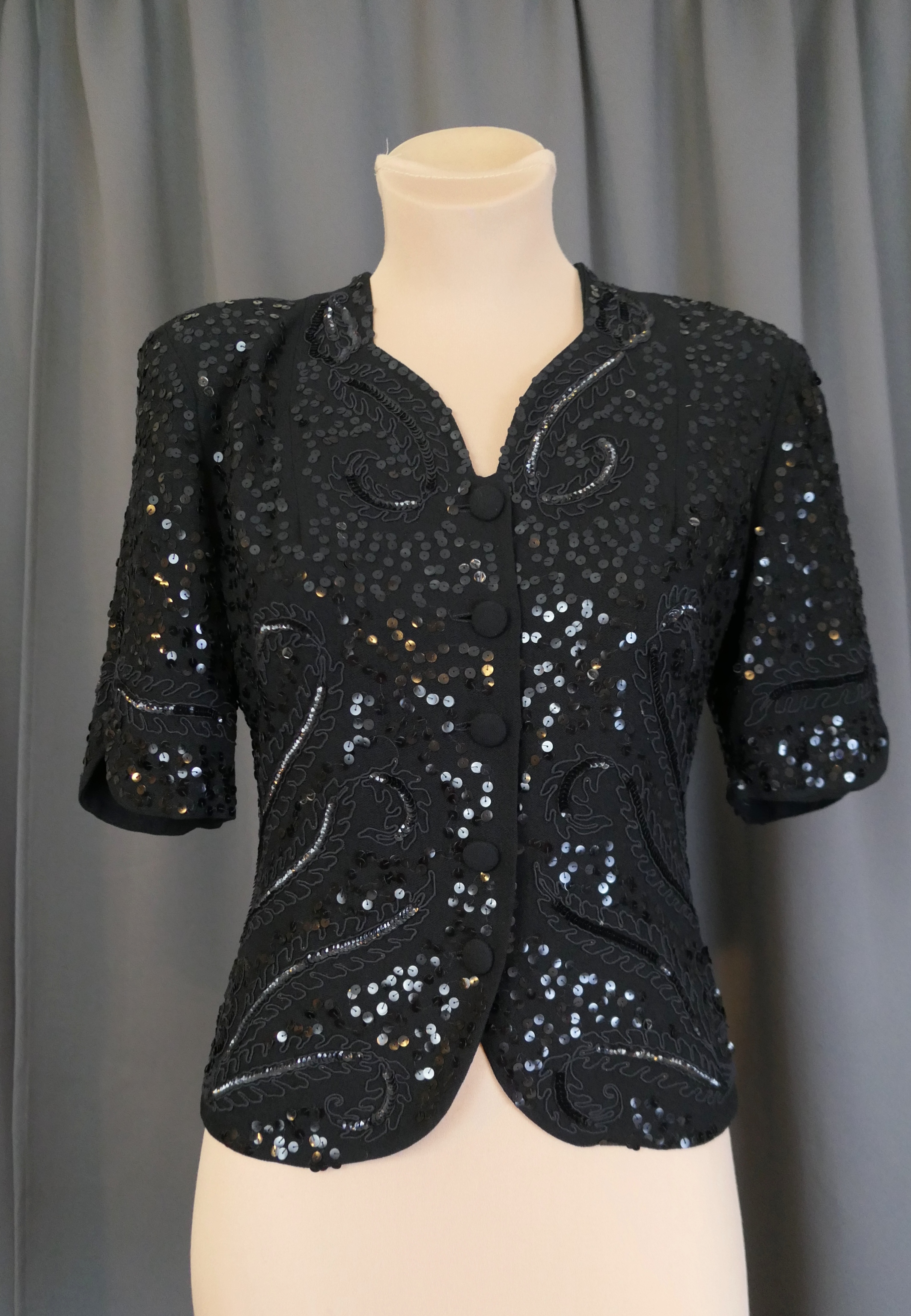 Vintage 1940s Sequined Blouse, Padded Shoulders, fits 34 inch bust