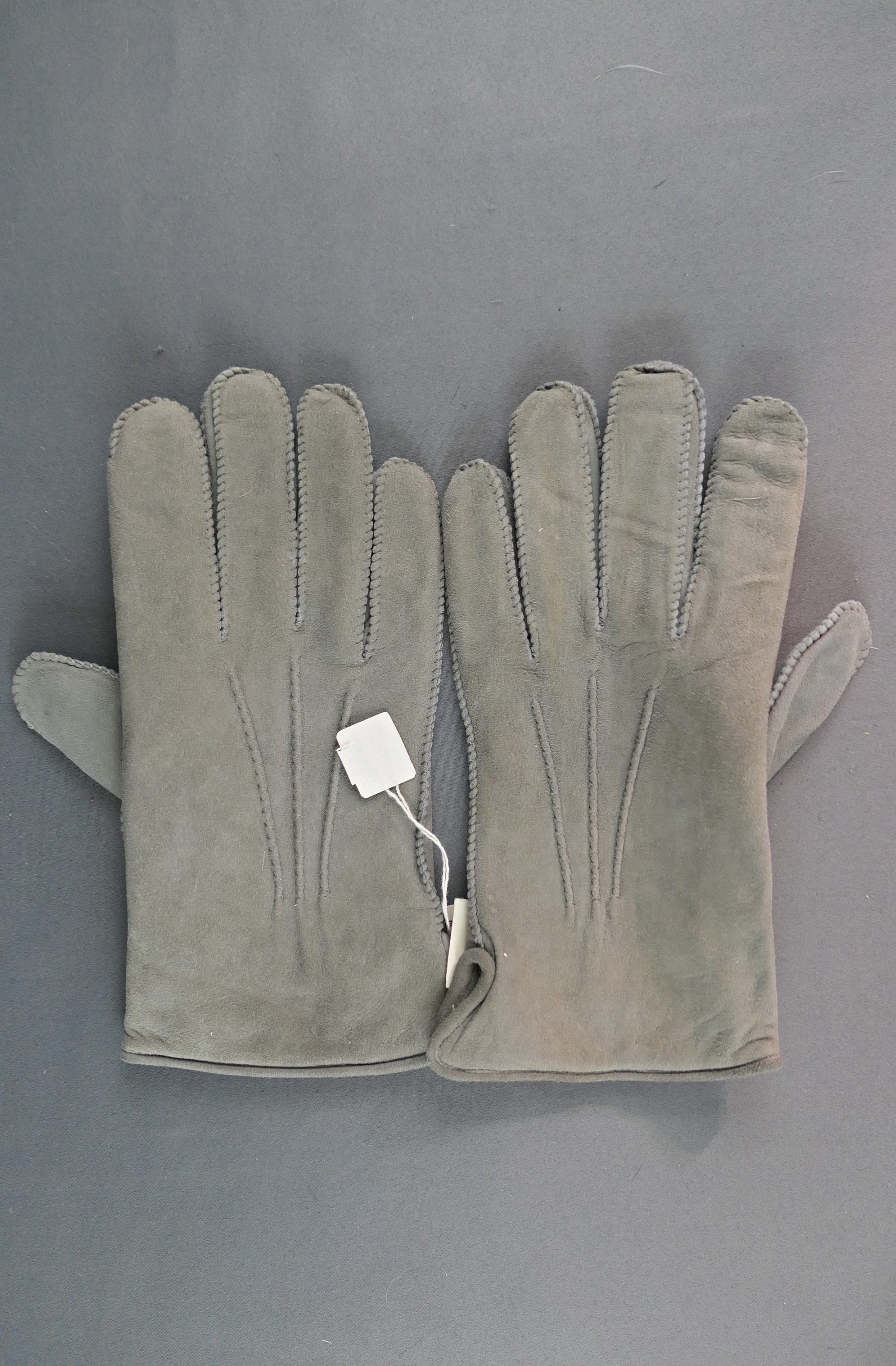 Vintage Grey Suede Gloves, 1950s sz8-1/2, knit lined, unworn
