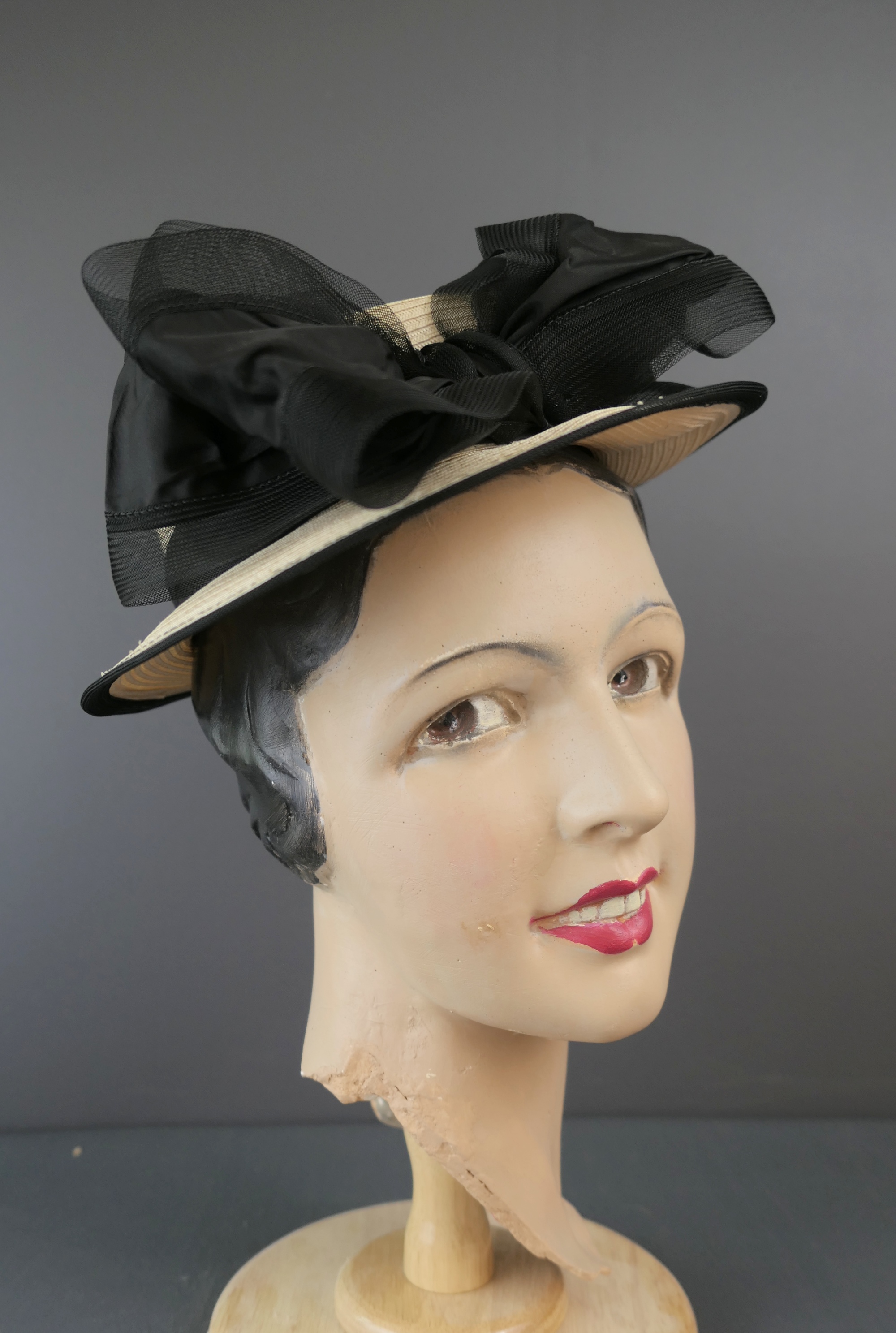 Vintage 1940s Straw Topper Hat with Large Bow, New York Creation label, 22 inch head