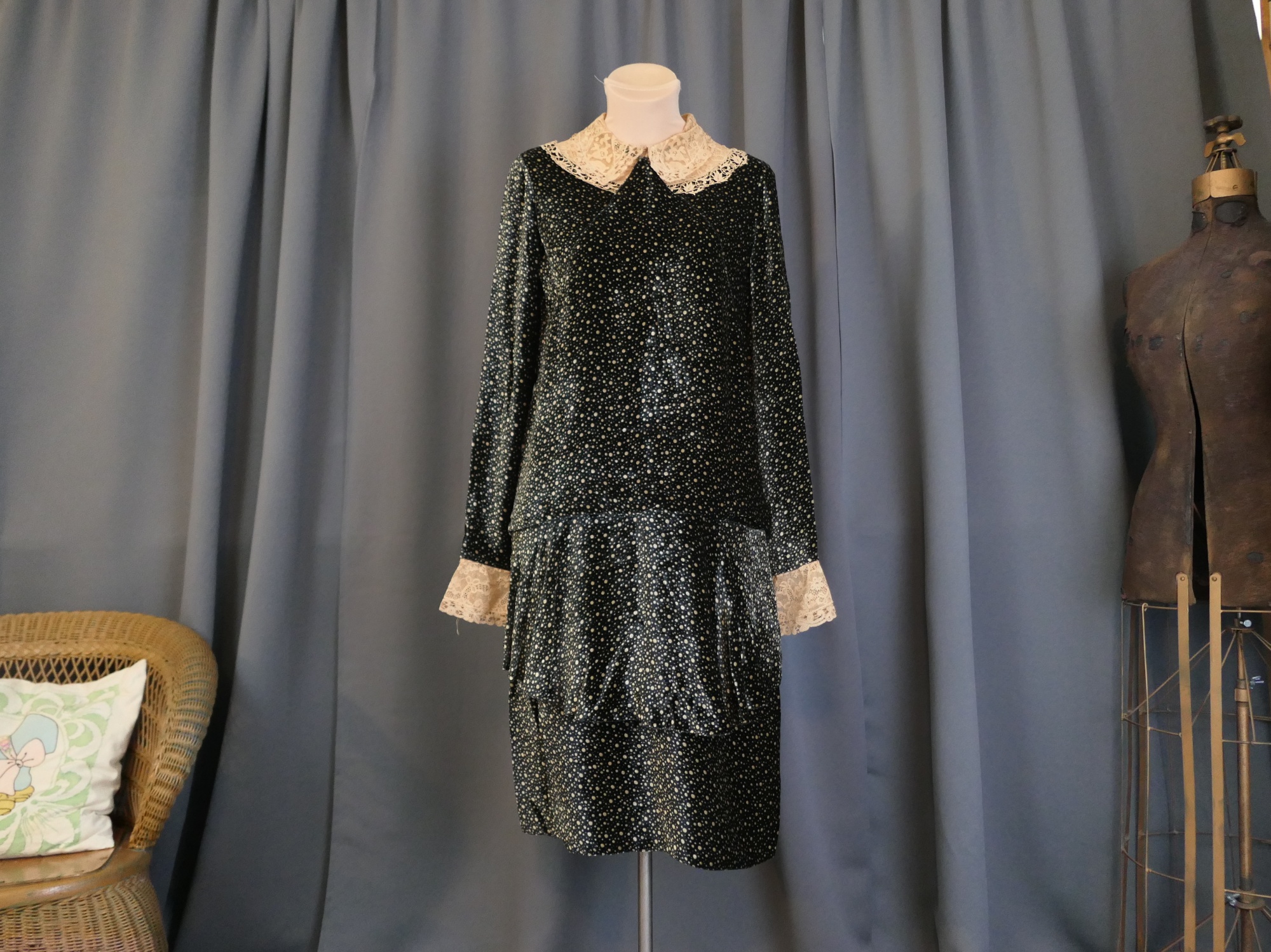 velvet dress with lace collar Pink 2y Flared Color AKASHA Velvet Lace Collar Prom