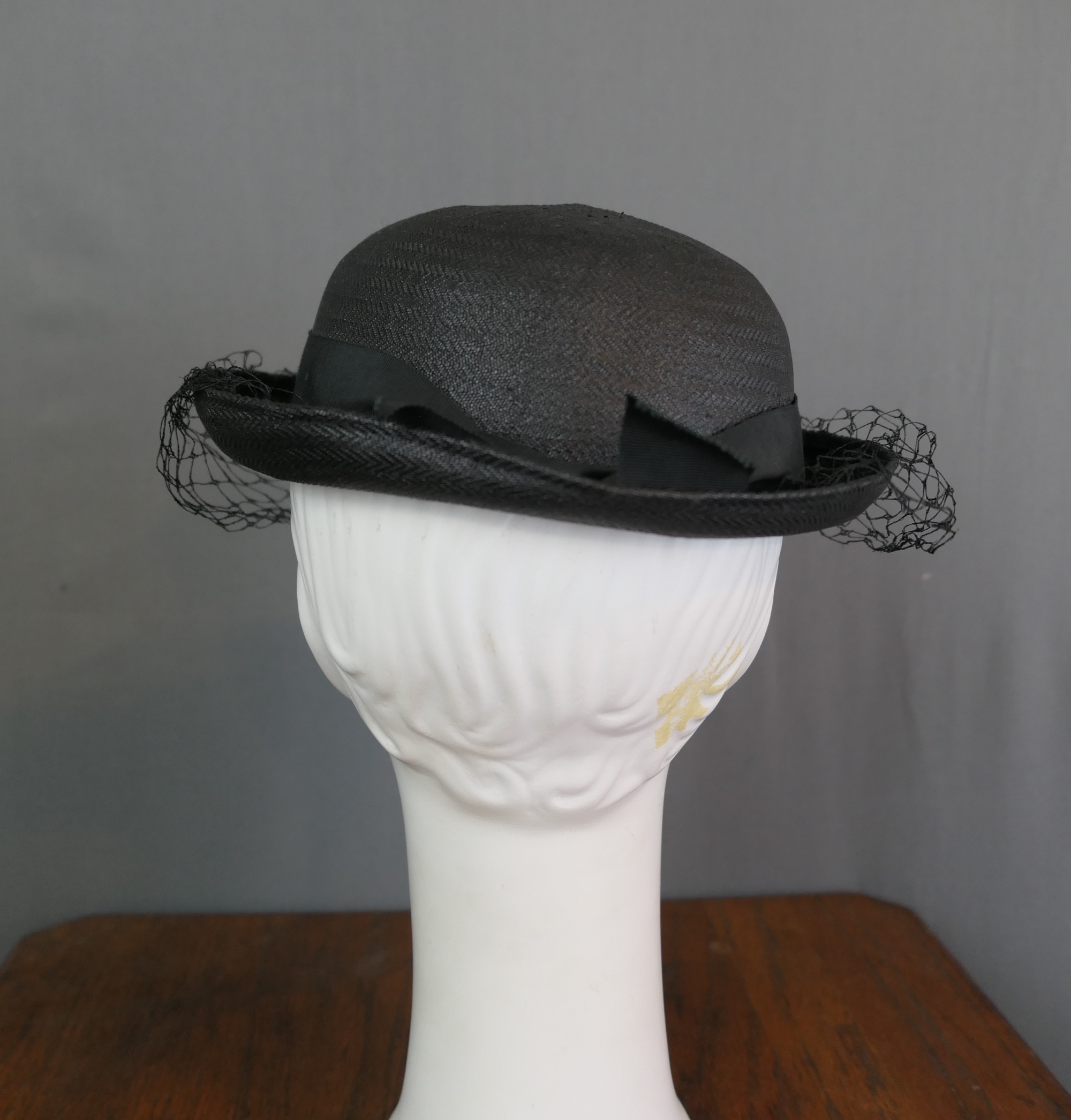 1930s Hat With Netting VINTAGE - Circa 1930s-1940s RARE FIND - ONE OF A... | Depop main image 3