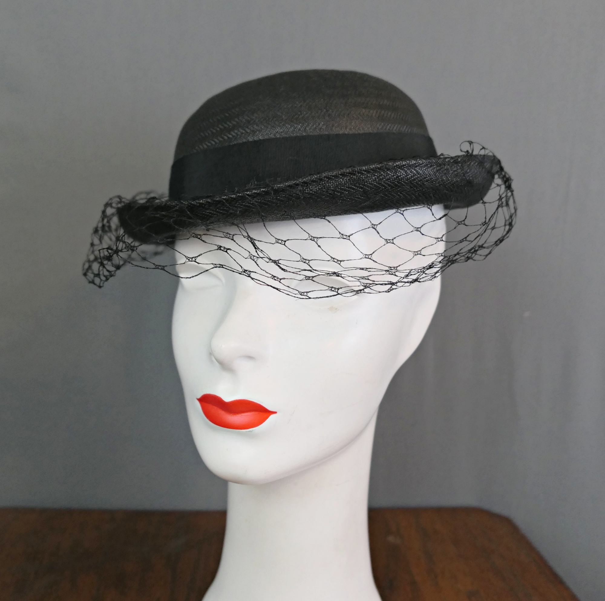 1930s Hat With Netting VINTAGE - Circa 1930s-1940s RARE FIND - ONE OF A... | Depop main image 4