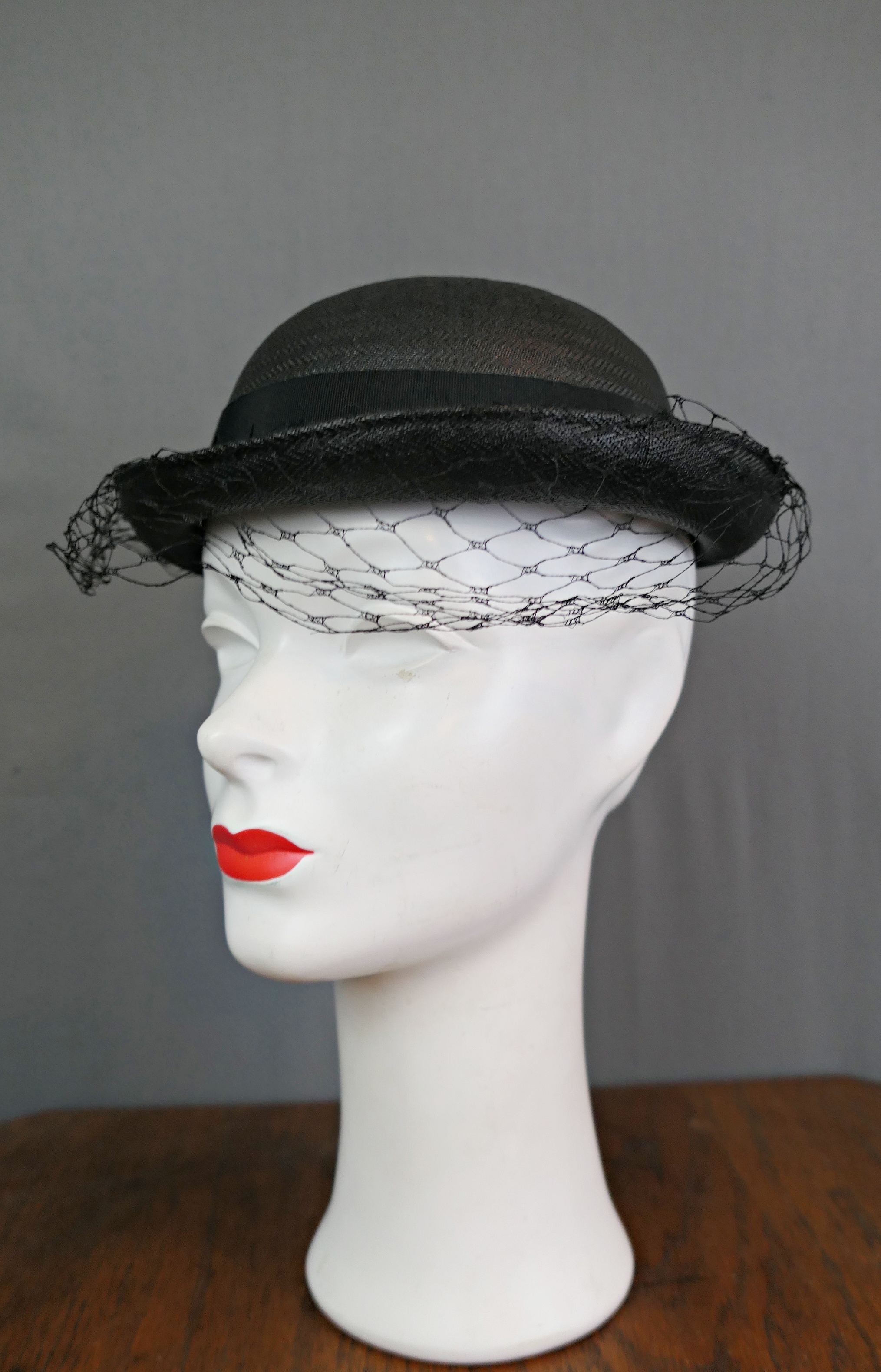 Vintage 1930s Black Straw Hat with Veil by Louise, 21 inch head