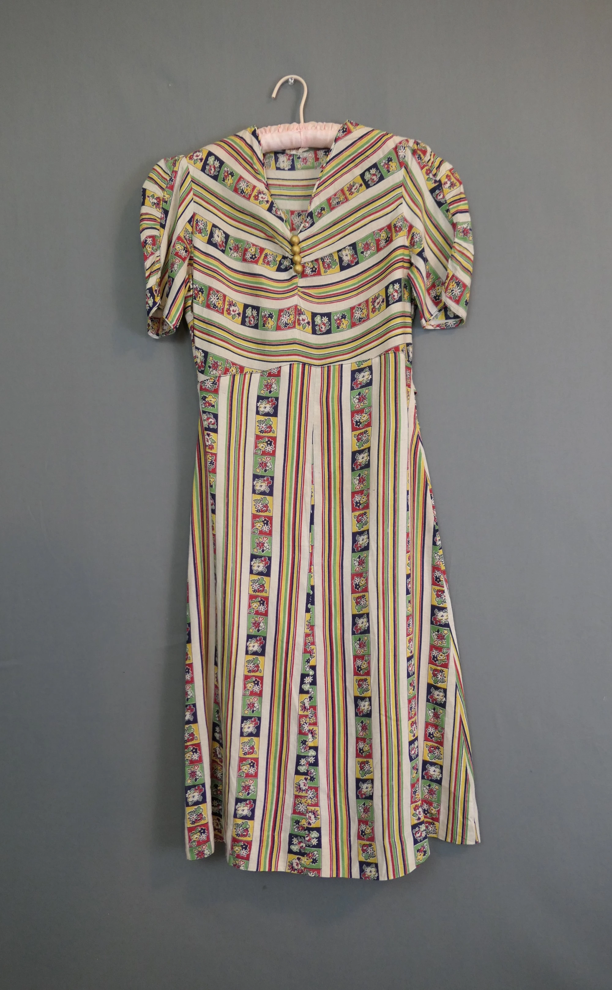 Vintage 1930s Junior Size Dress, Floral Stripes, fits 32 inch bust, short waisted