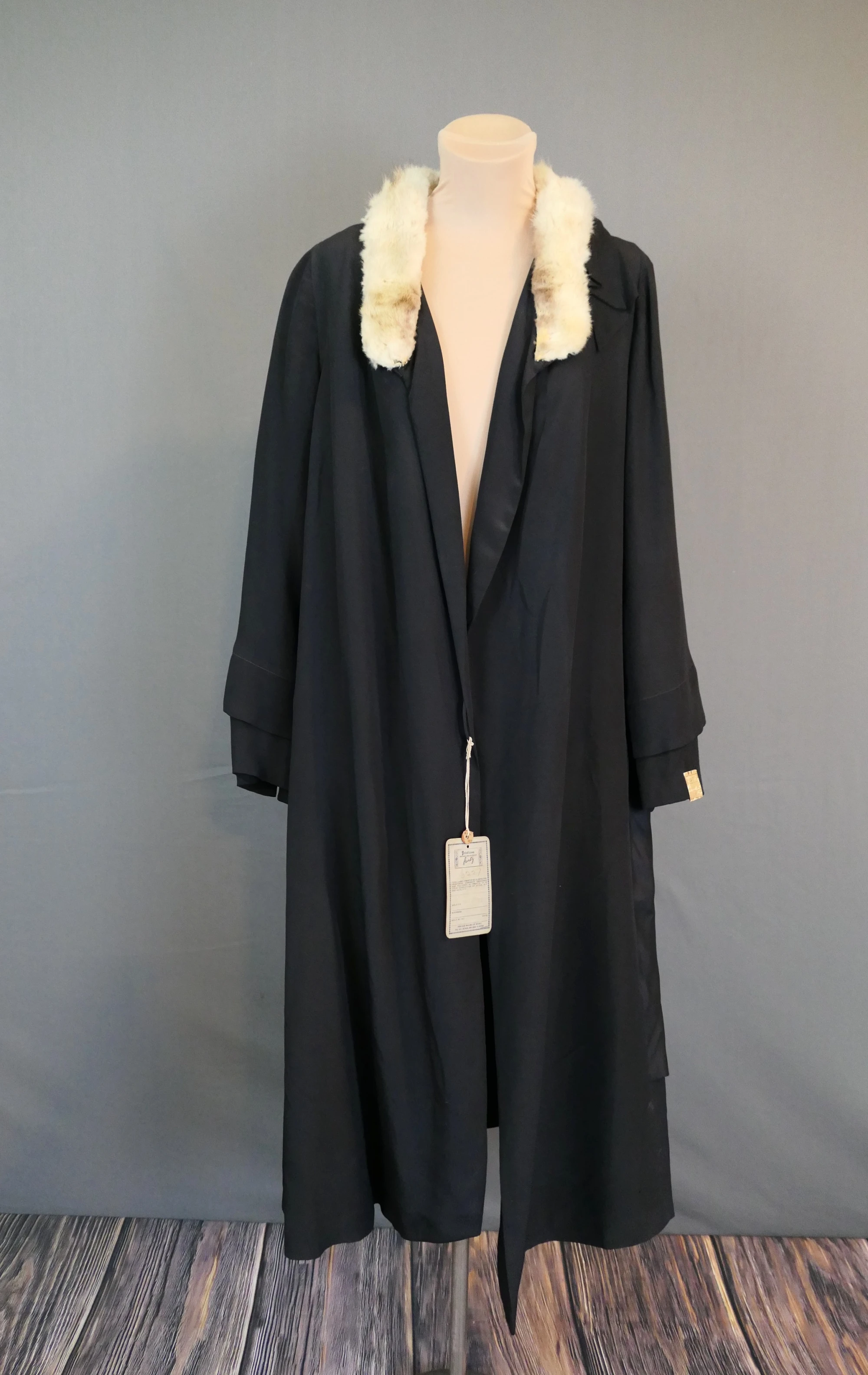 DAMAGED Vintage 1920s Jacket, Evening Black Silk, Fur Collar and Lining need to be replaced