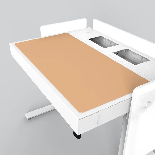 Heckler 4U Lectern Deskpad (Clay)