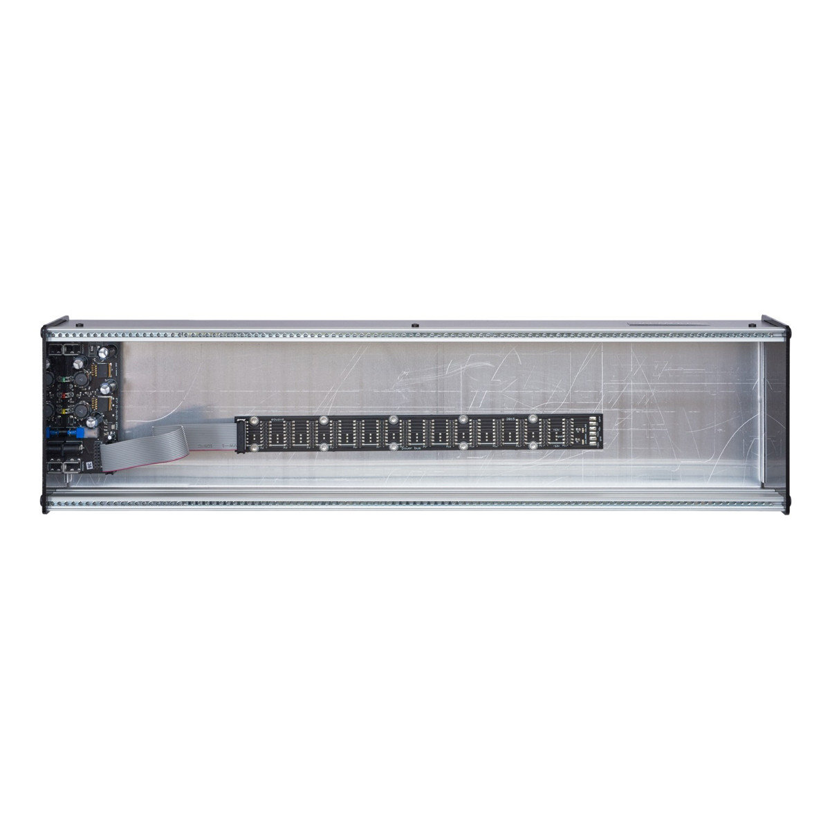 鍵盤楽器 eowave | 3U 104HP PS Case Eowave Eurorack Skiff Case (3U 104hp - Powered) at Signal Sounds