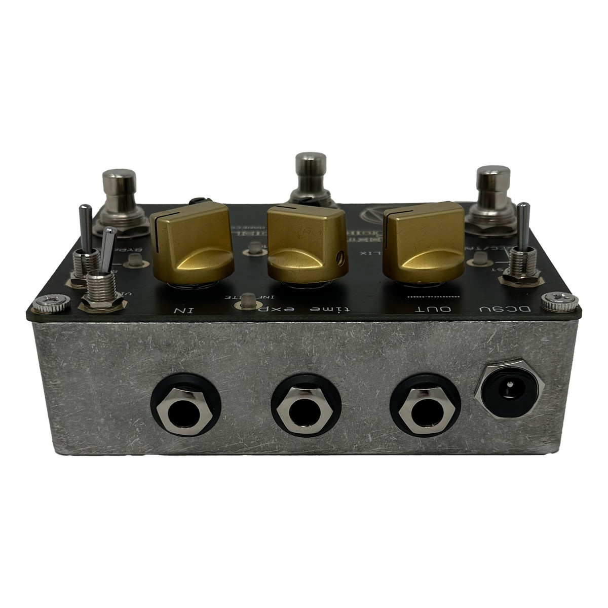 Maneco Sweet 16 Delay & Looper Pedal at Signal Sounds