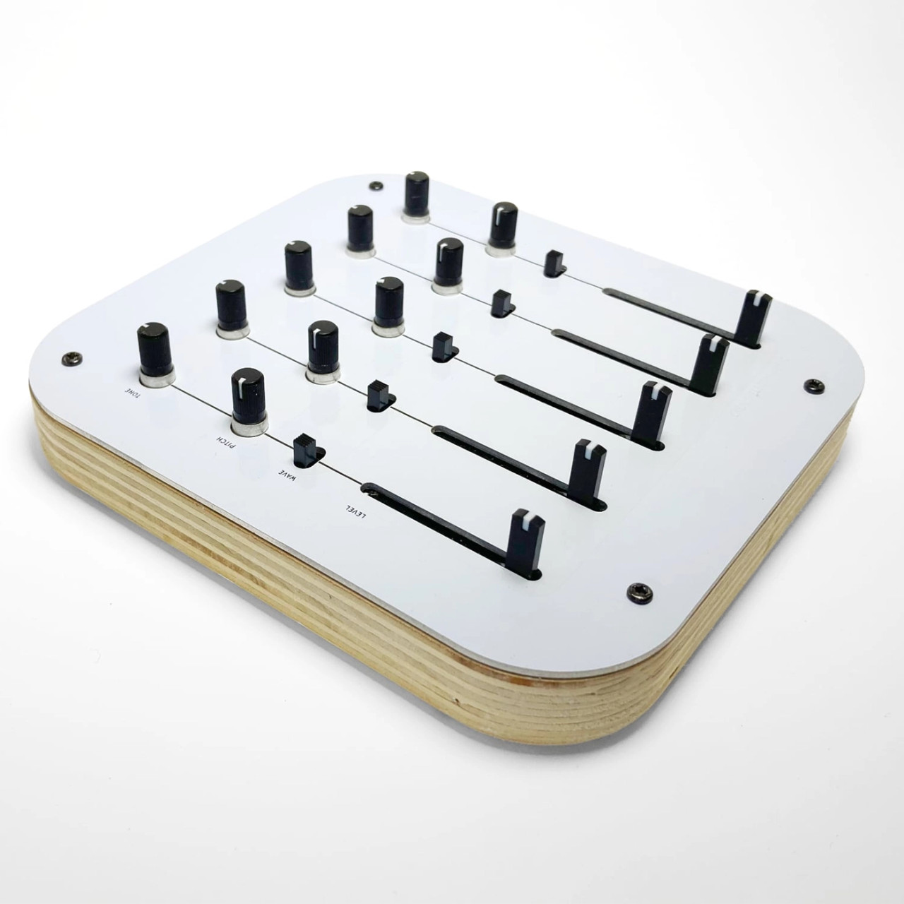 未使用品！Crows Electromusic OVUM アナログドローンシンセ Crows Electromusic Ovum Desktop Drone Synth at Signal Sounds