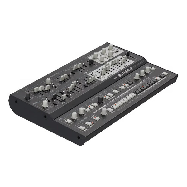 UDO Audio Super 6 Hybrid Analogue Polyphonic Synth - Desktop (B-stock) image 2