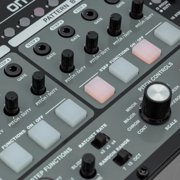 Dubreq Stylophone On-The-Fly (OTF) Desktop Sequencer image 6