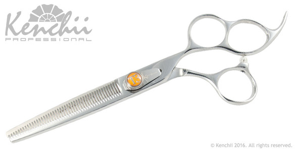 Kenchii T3™ 46-tooth thinner with three ring handle.