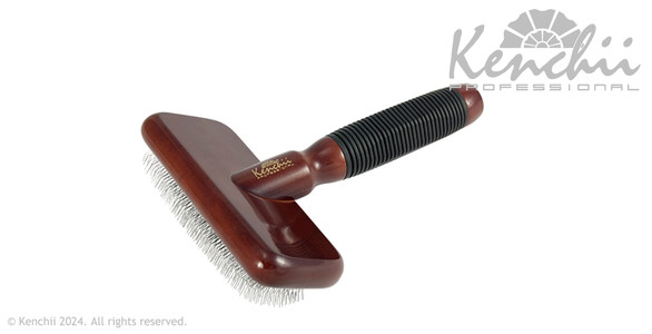 Kenchii medium slicker brush - back