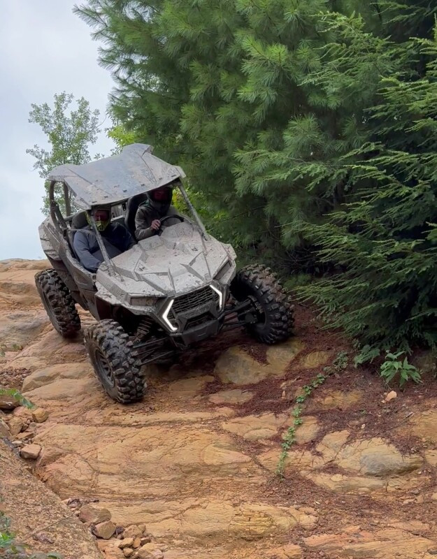 Kenda K3214 Warhawk Front/Rear Tire - 33x10R15 8PR 96M TL - 0832143310R15 User 1