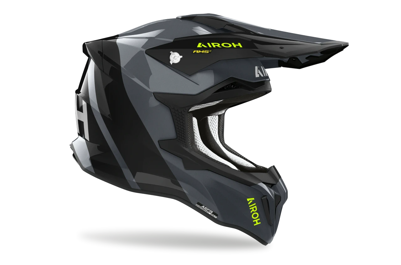 Built for those who take no prisoners on the track or trail, the AIROH Strycker sets a new standard in off-road helmet design. Its Composite Carbon outer shell is available in three shell sizes to ensure a precise and comfortable fit for every rider.