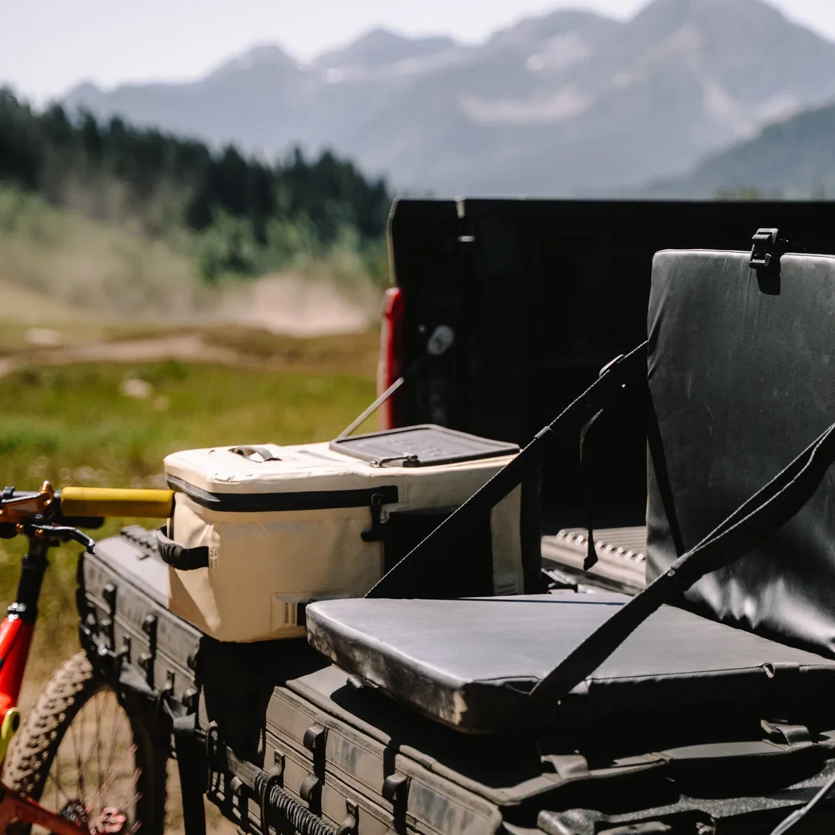 Cache Basecamp 3.0 Locking Tailgate Pad for Trucks
