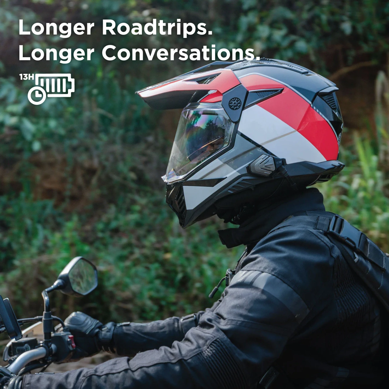 The C10 is built for riders who keep it simple but expect more. Designed for solo riders or just you and one more friend, it delivers a focused 1–1 intercom experience with a strong 1.2 km line-of-sight range, setting a new benchmark in the segment.