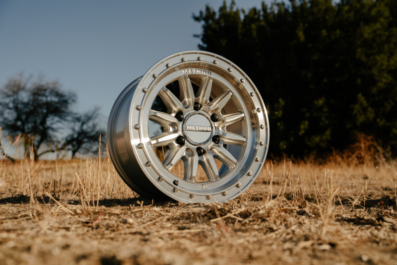 Method MR711 HD Bead Grip 18X9 +12mm Offset 6X135 87mm CB Machined - Clear Coat Wheel - MR71189016312H Photo - Primary