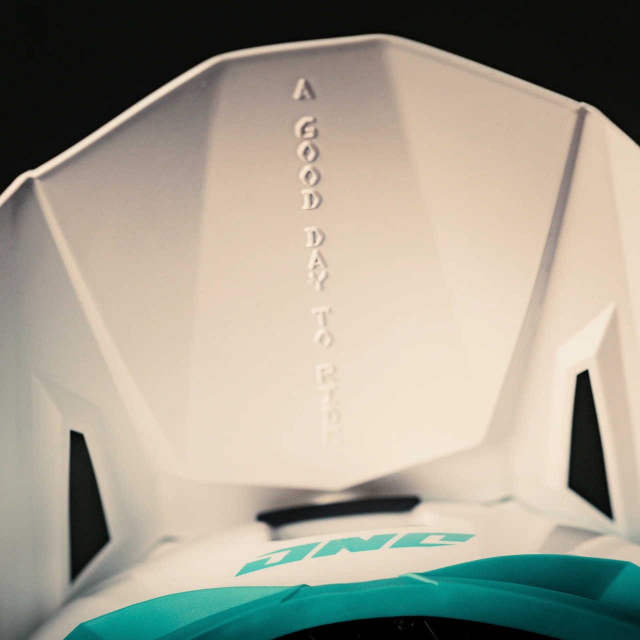 One Ind X-297 Horizon Miami Helmet - White