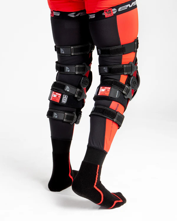 EVS Axis Sport Knee Brace 40th Anniversary Limited Edition Red Pair - Small