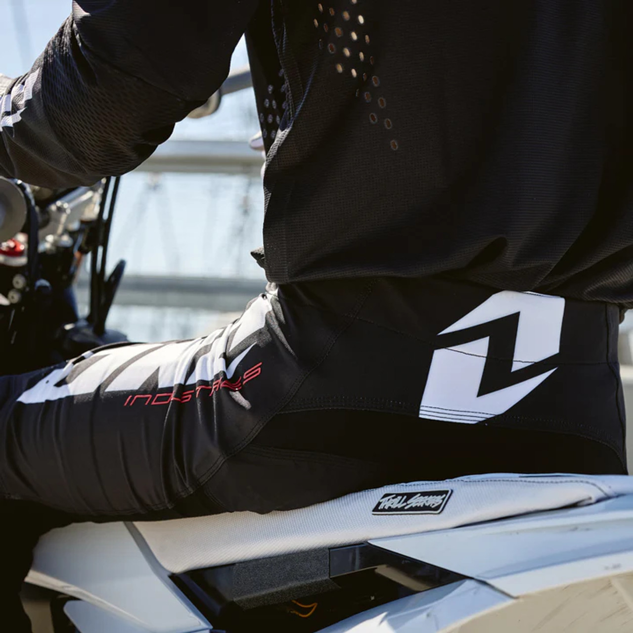 One Industries X-197 Pant - UNO BLACK