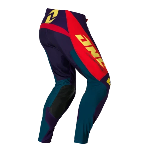 One Industries X-297 YOUTH Pant - DESERT RED

With the first release of our new MX Pant line we had one aim only and that was to produce the best product on the market from fabrics to features including some unique touches never seen before in a moto pant.