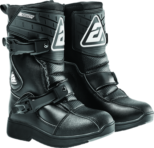 The key to any kids gear is to actually fit kids. Answer Pee Wee Boots were specifically designed to fit kids and to be easy to put on and take off. Double buckle and hook-and-loop fasteners open very wide to allow parents to easily get these boots onto young riders without tears.